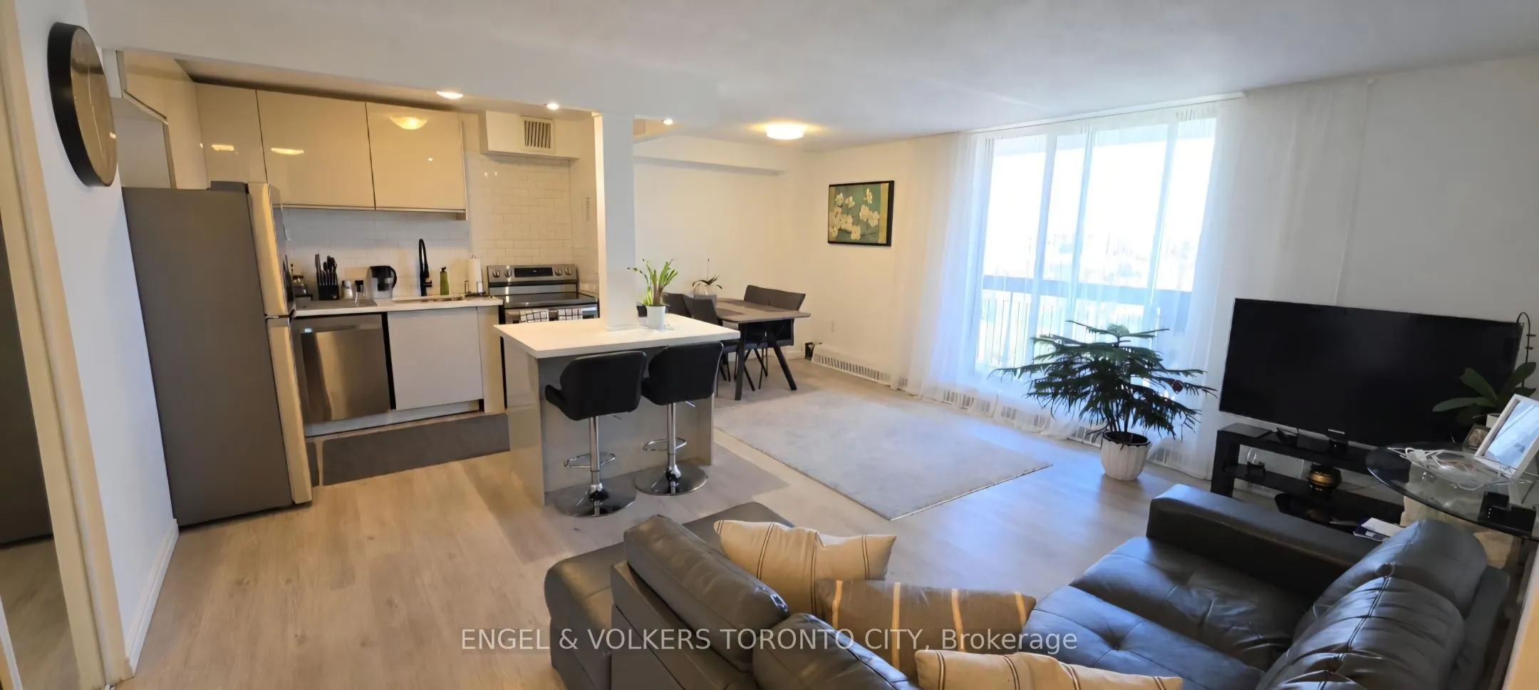 1100 Caven Street #1204