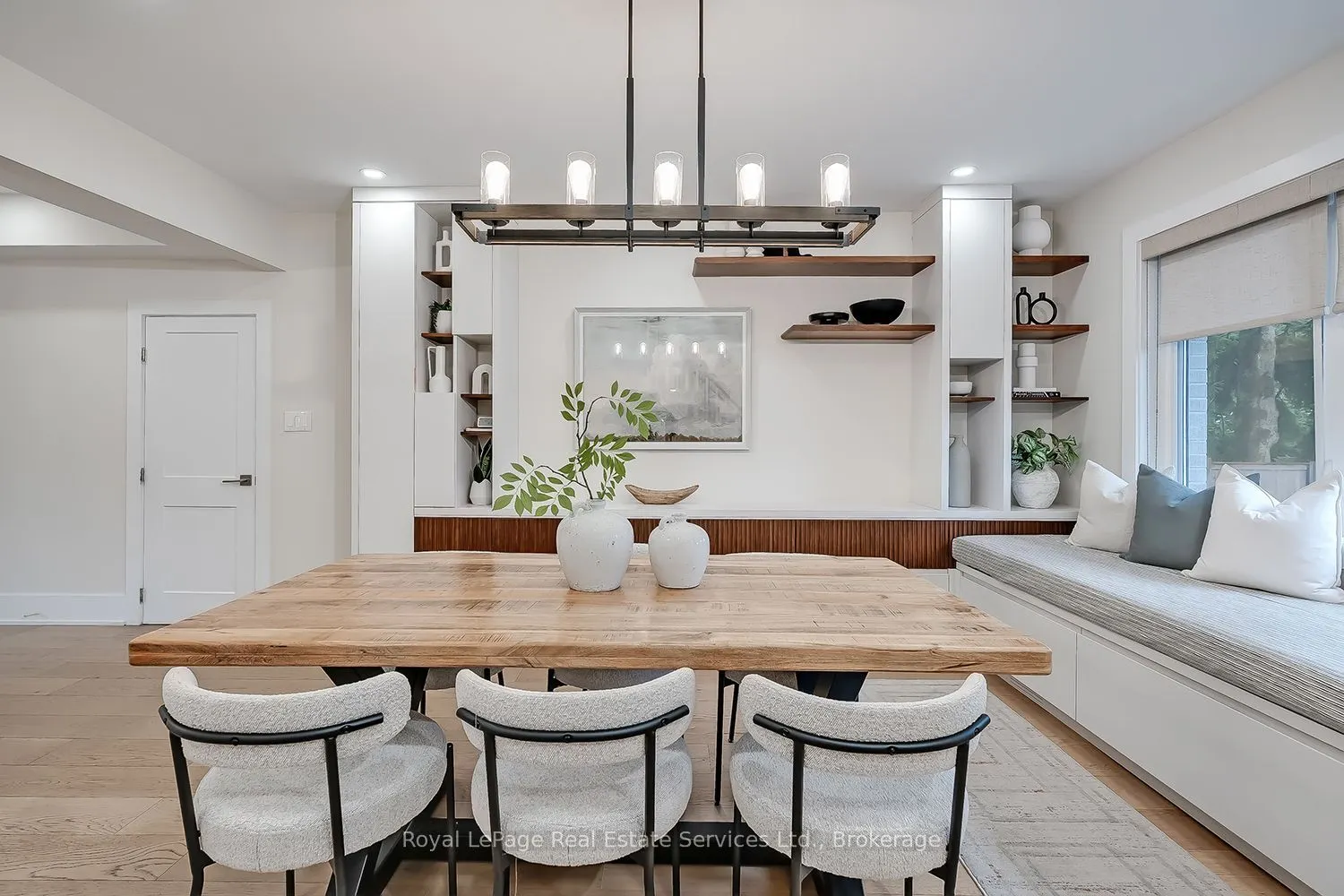 59 Fairwood Place E