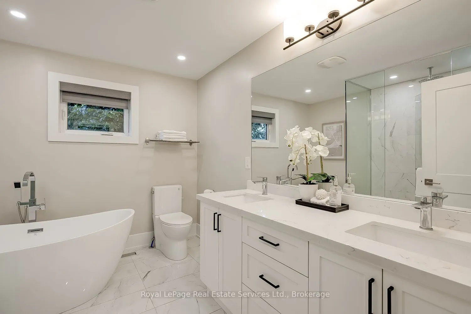 59 Fairwood Place E