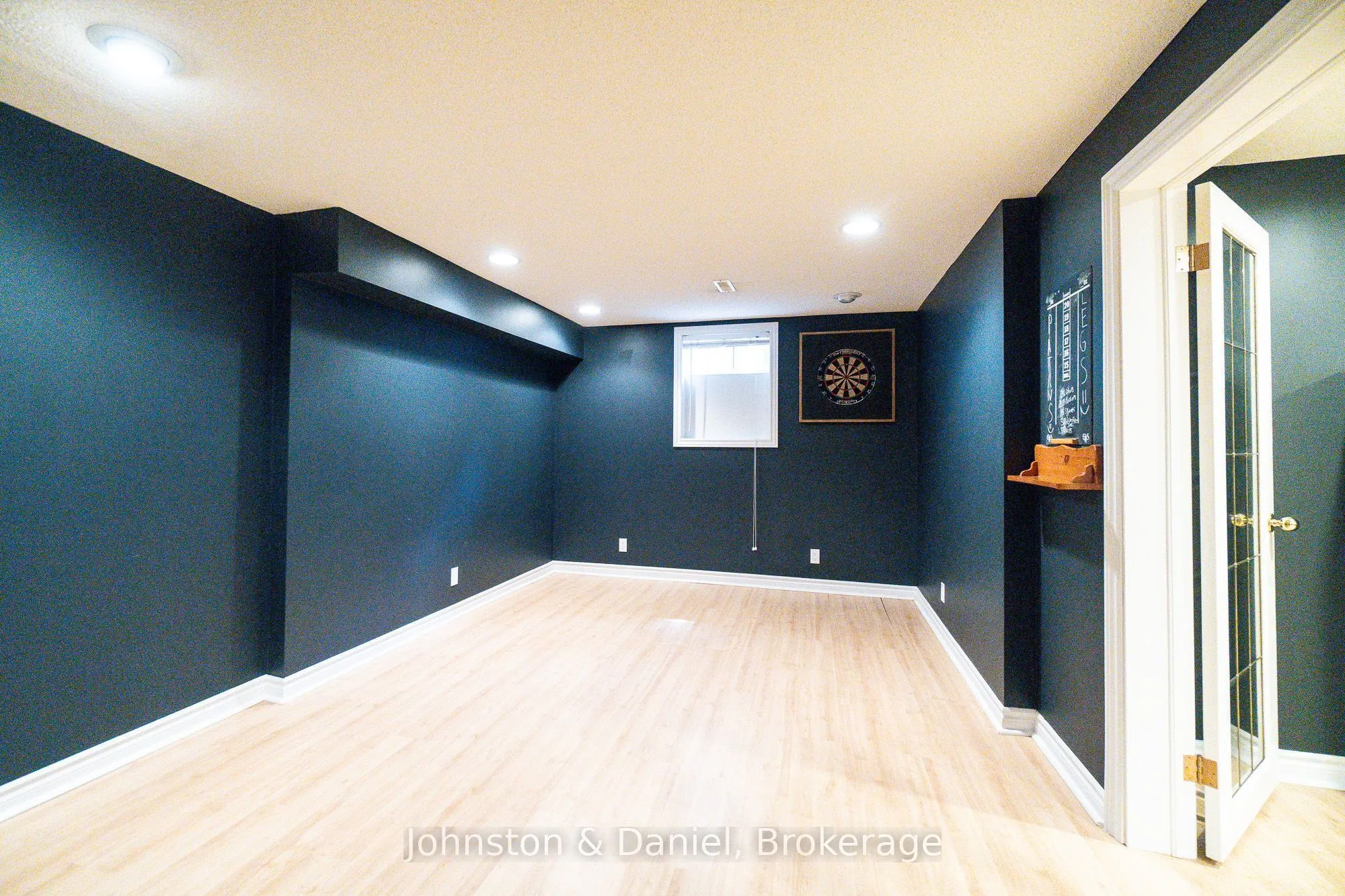 12 Jason Crescent