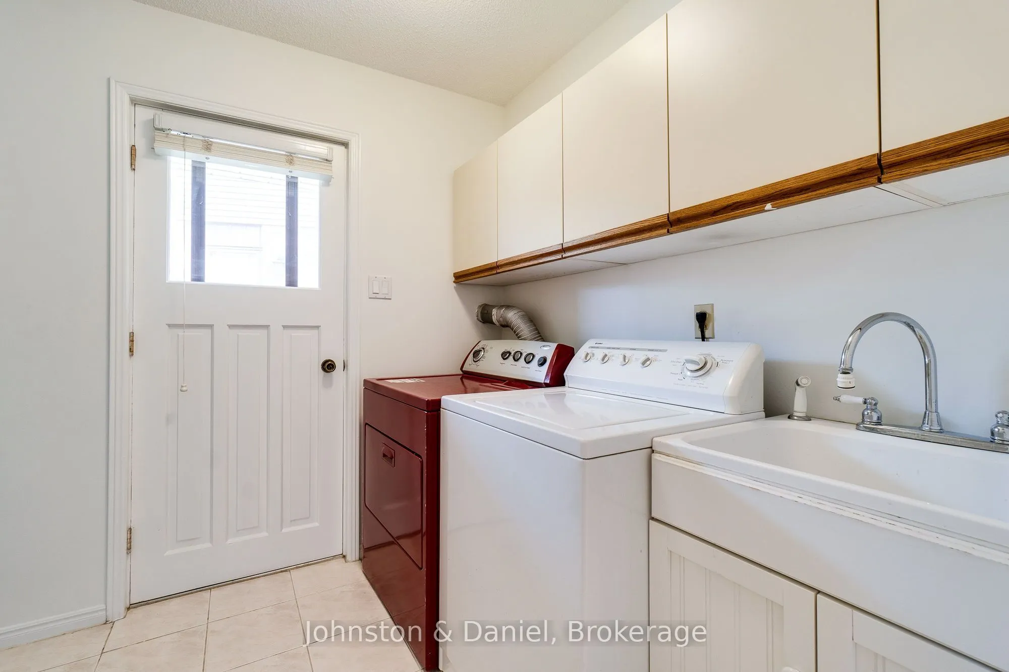 12 Jason Crescent