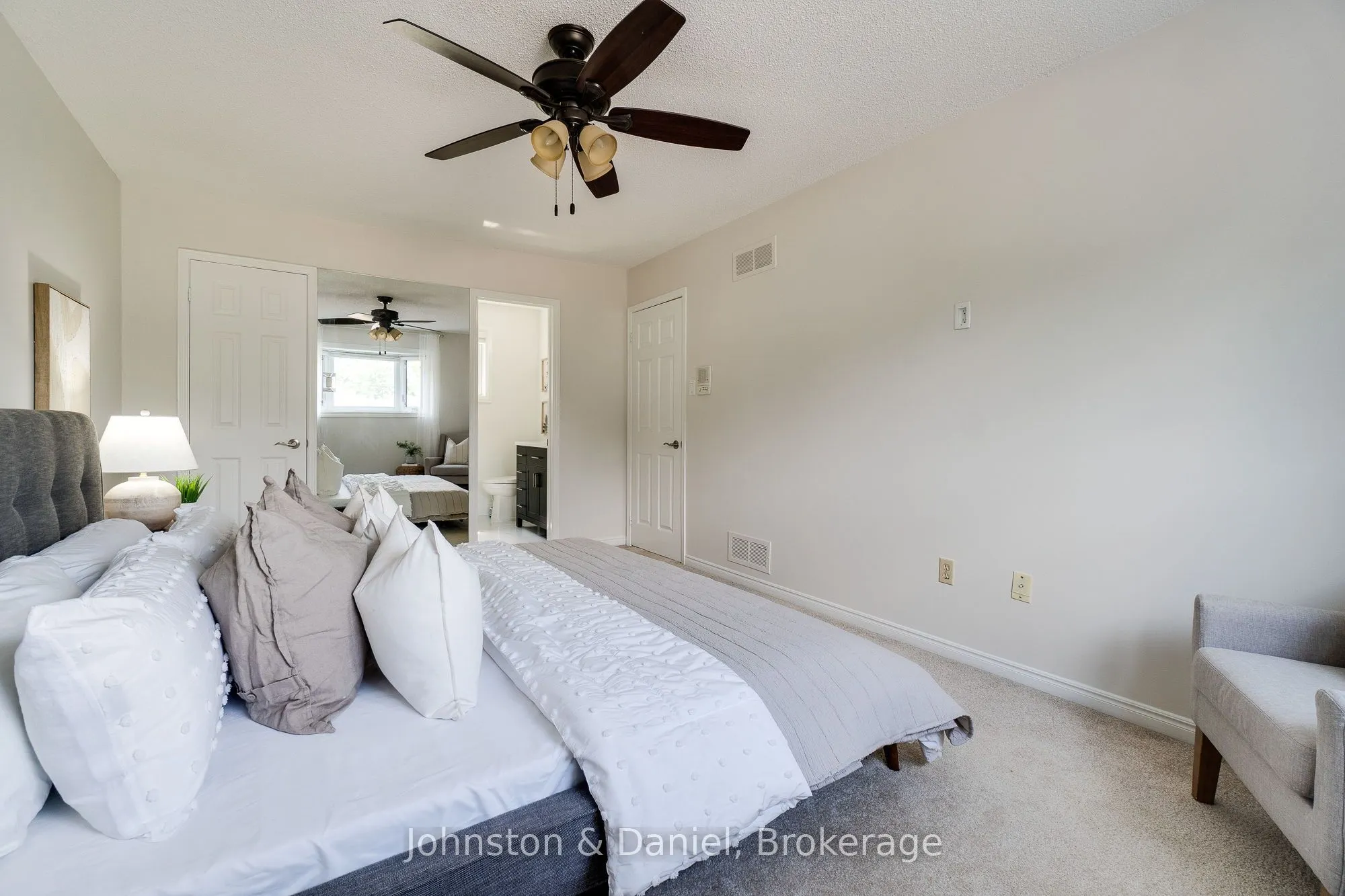 12 Jason Crescent