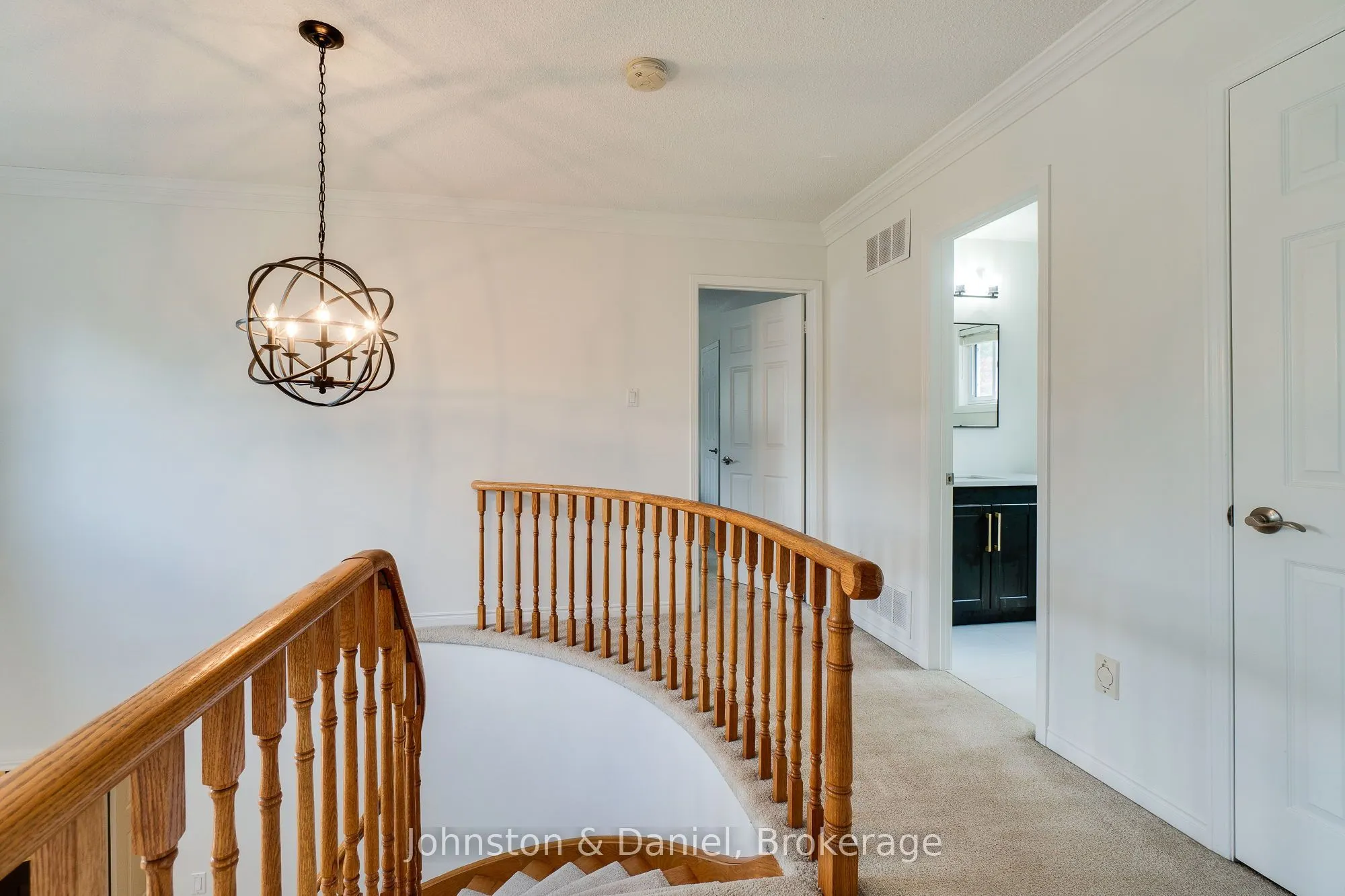 12 Jason Crescent
