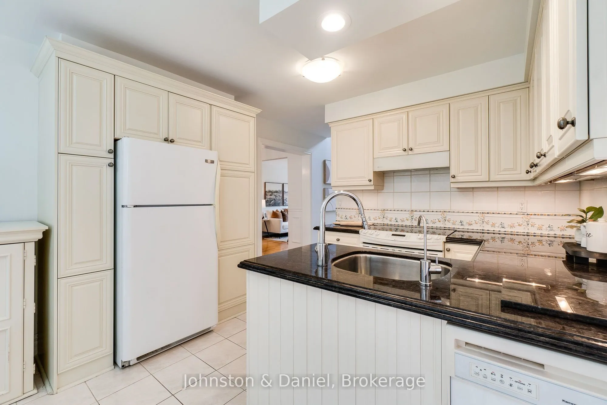12 Jason Crescent