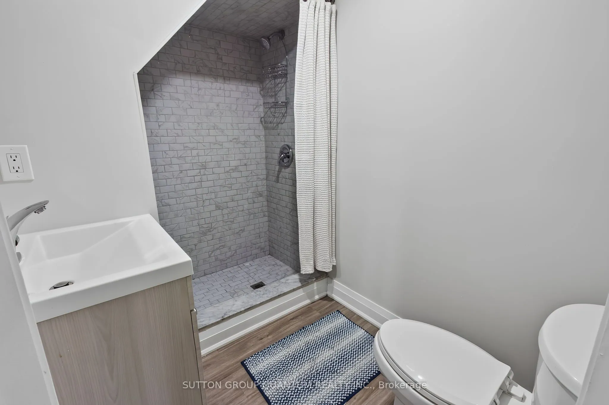 4413 Lee Drive