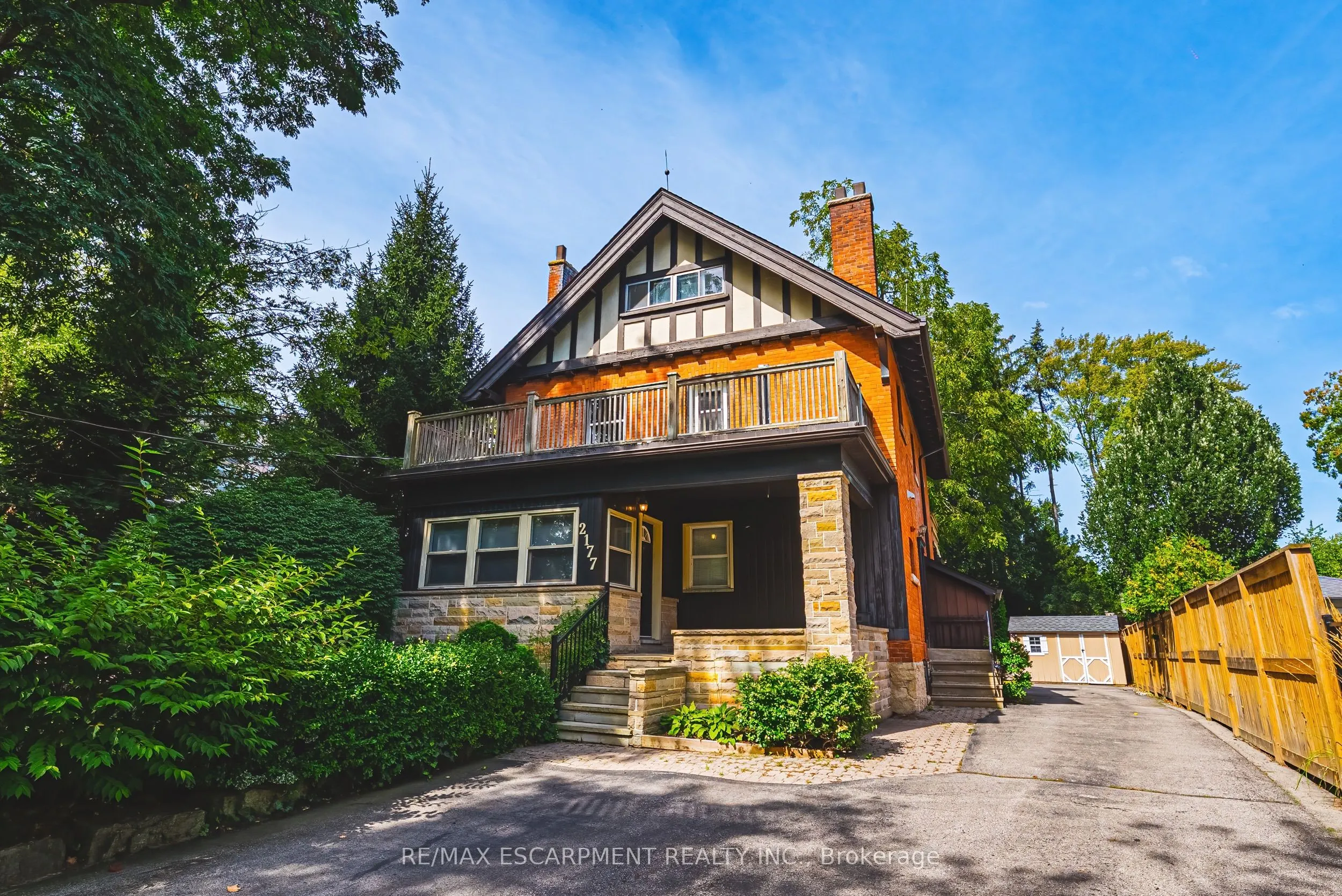 2177 Lakeshore Road