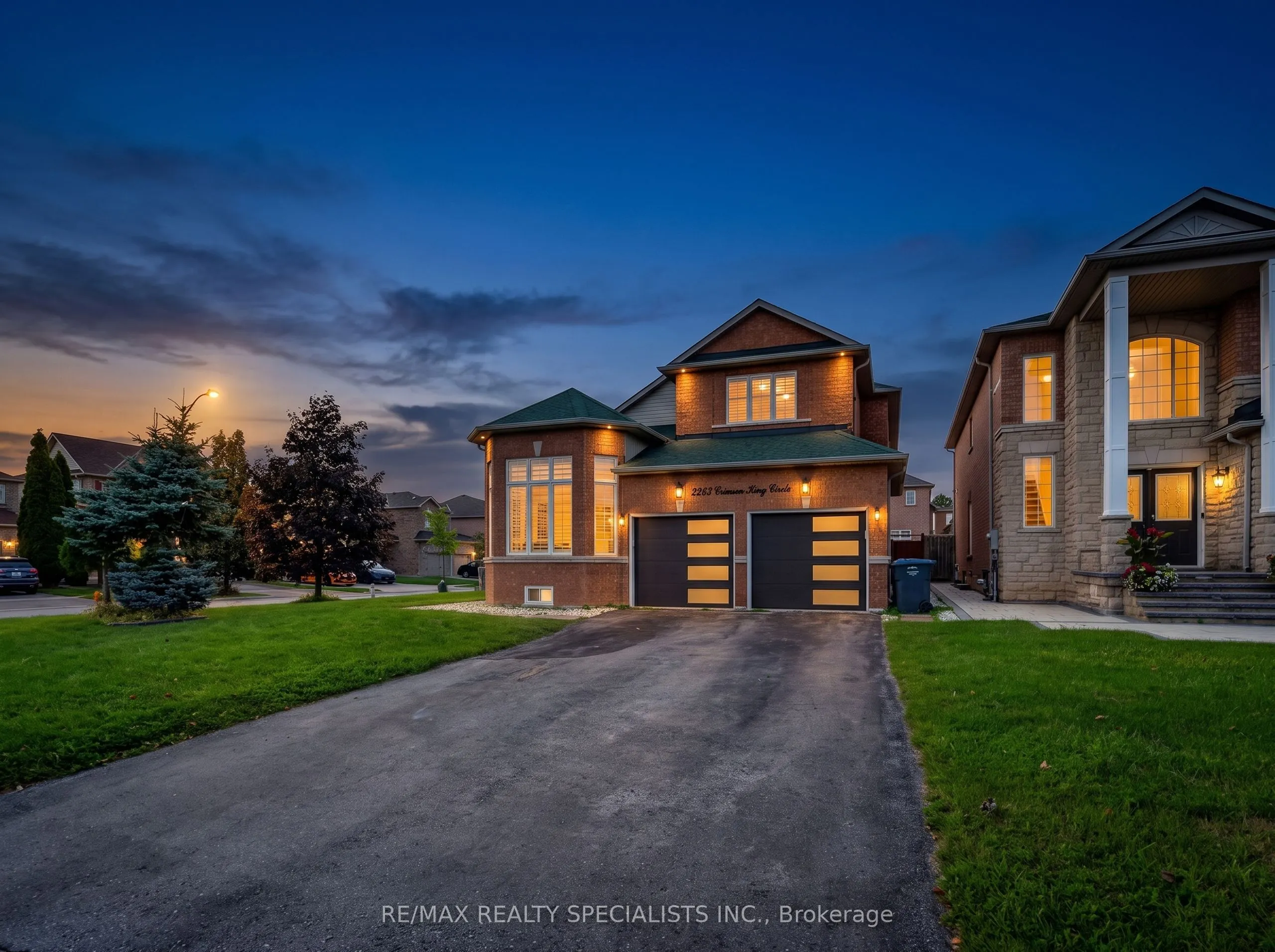 3463 Crimson King Circle