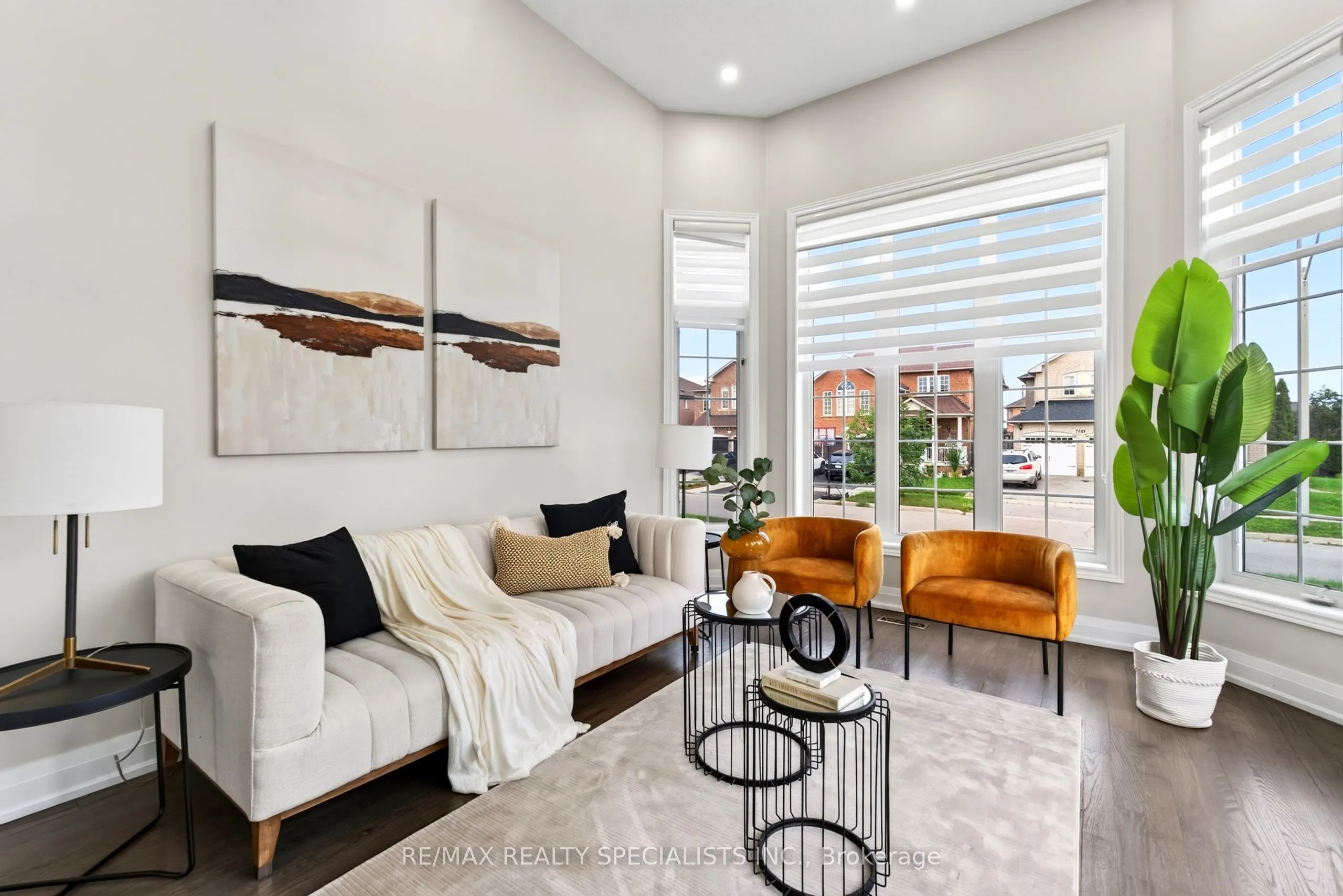3463 Crimson King Circle