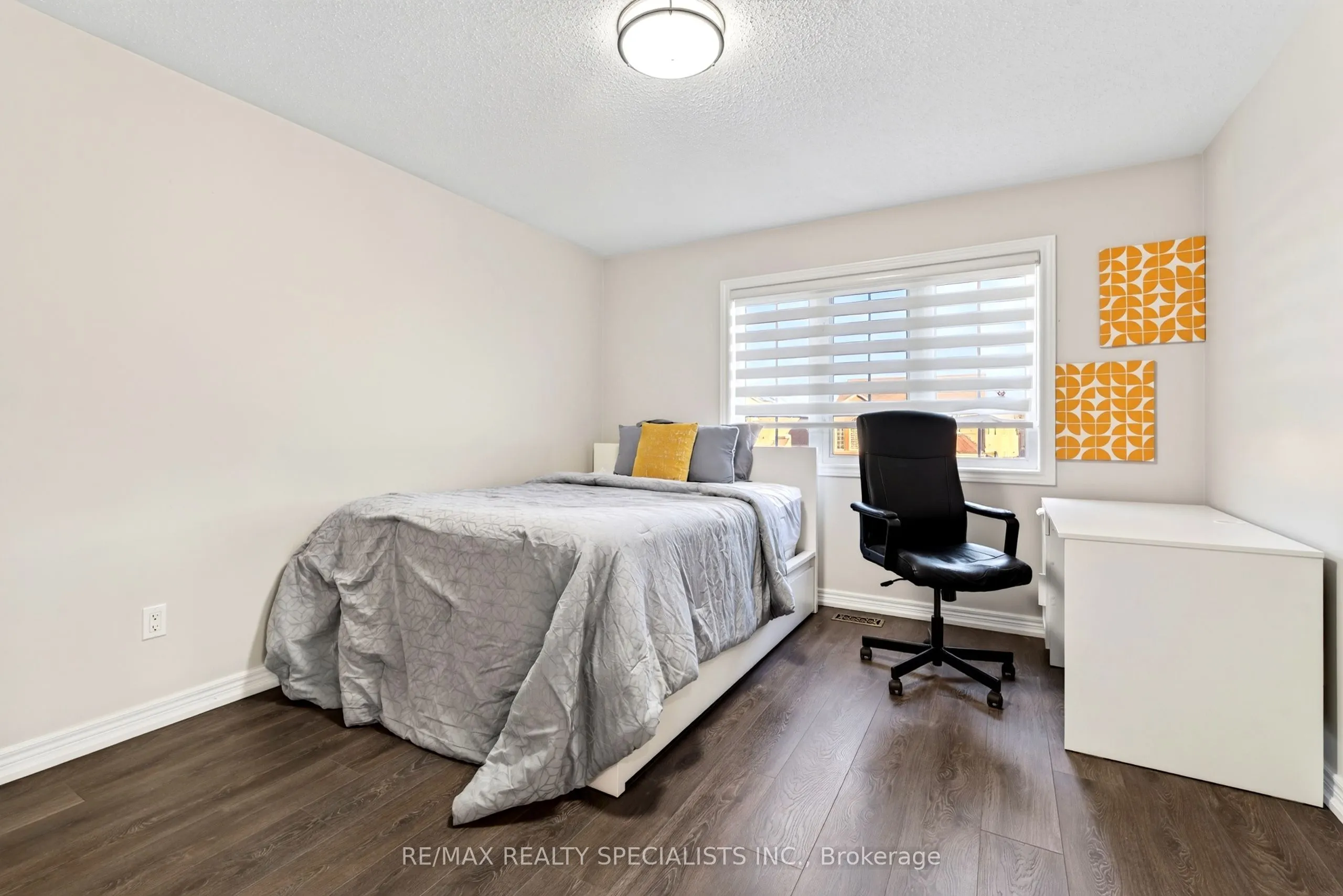 3463 Crimson King Circle