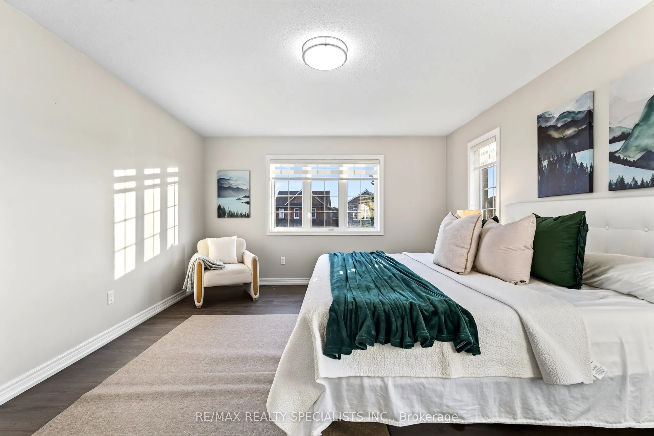 3463 Crimson King Circle