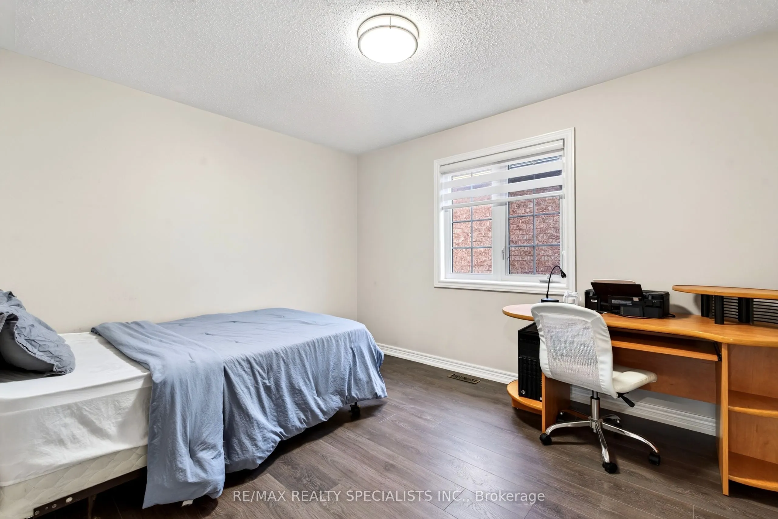 3463 Crimson King Circle