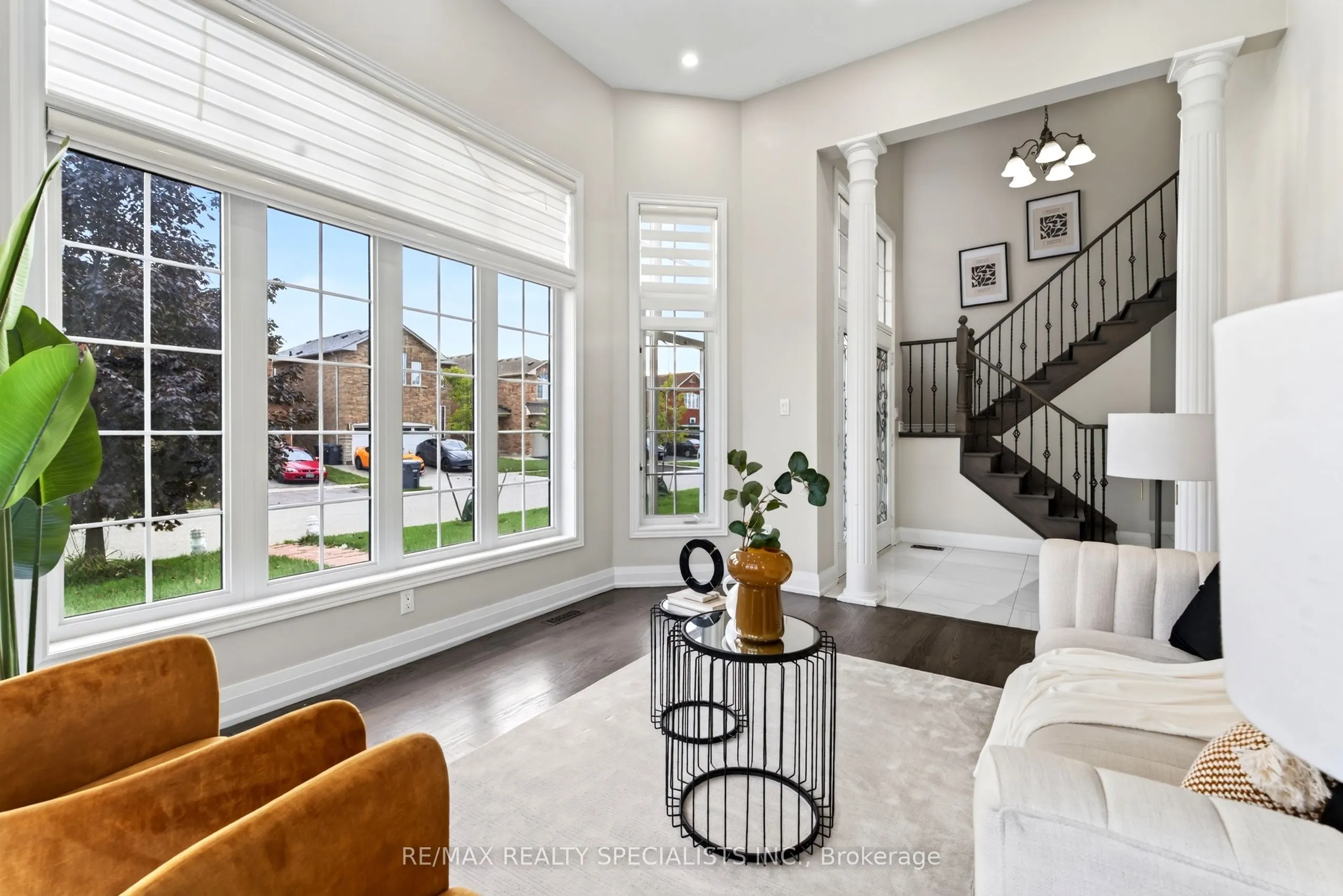 3463 Crimson King Circle
