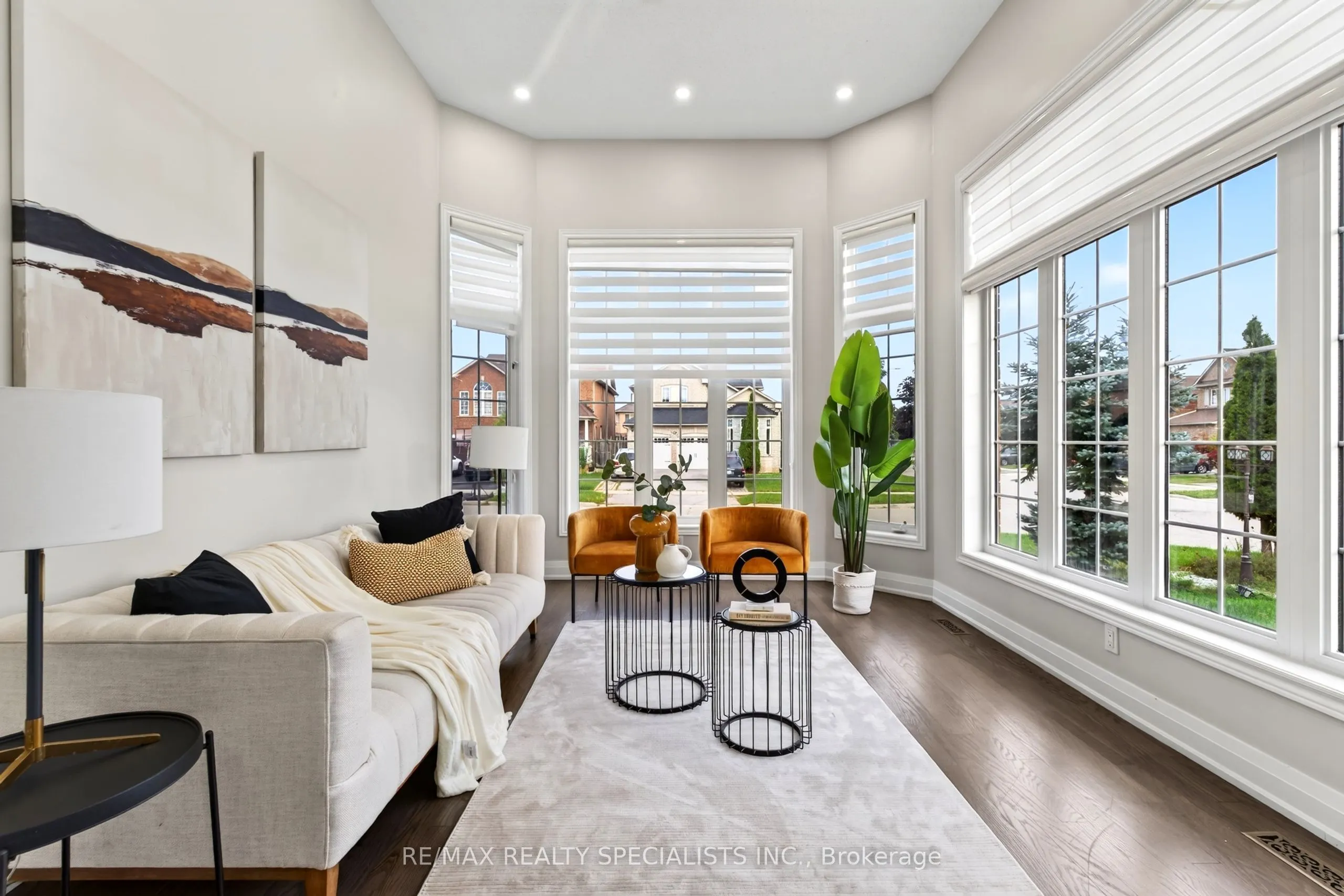 3463 Crimson King Circle