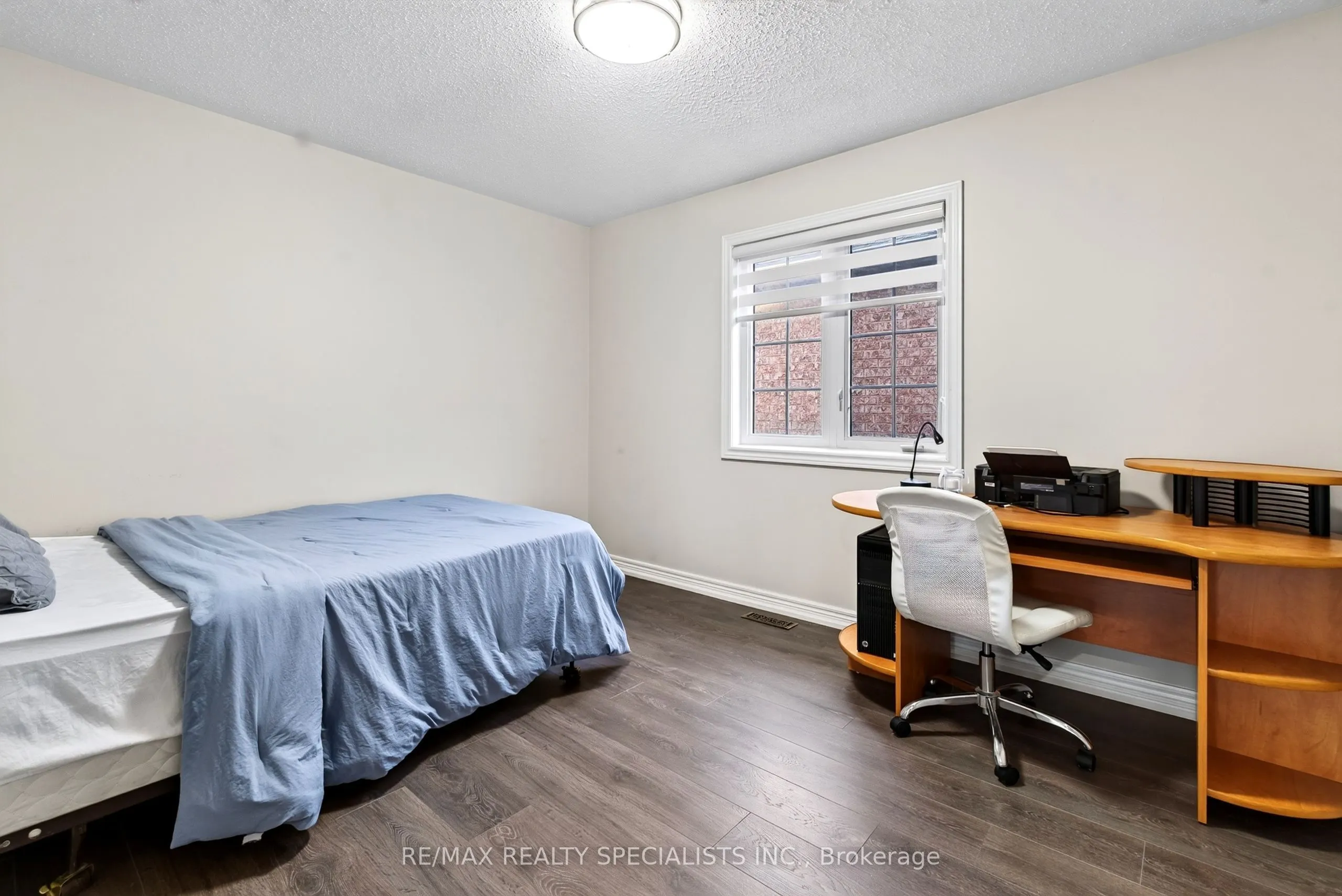 3463 Crimson King Circle