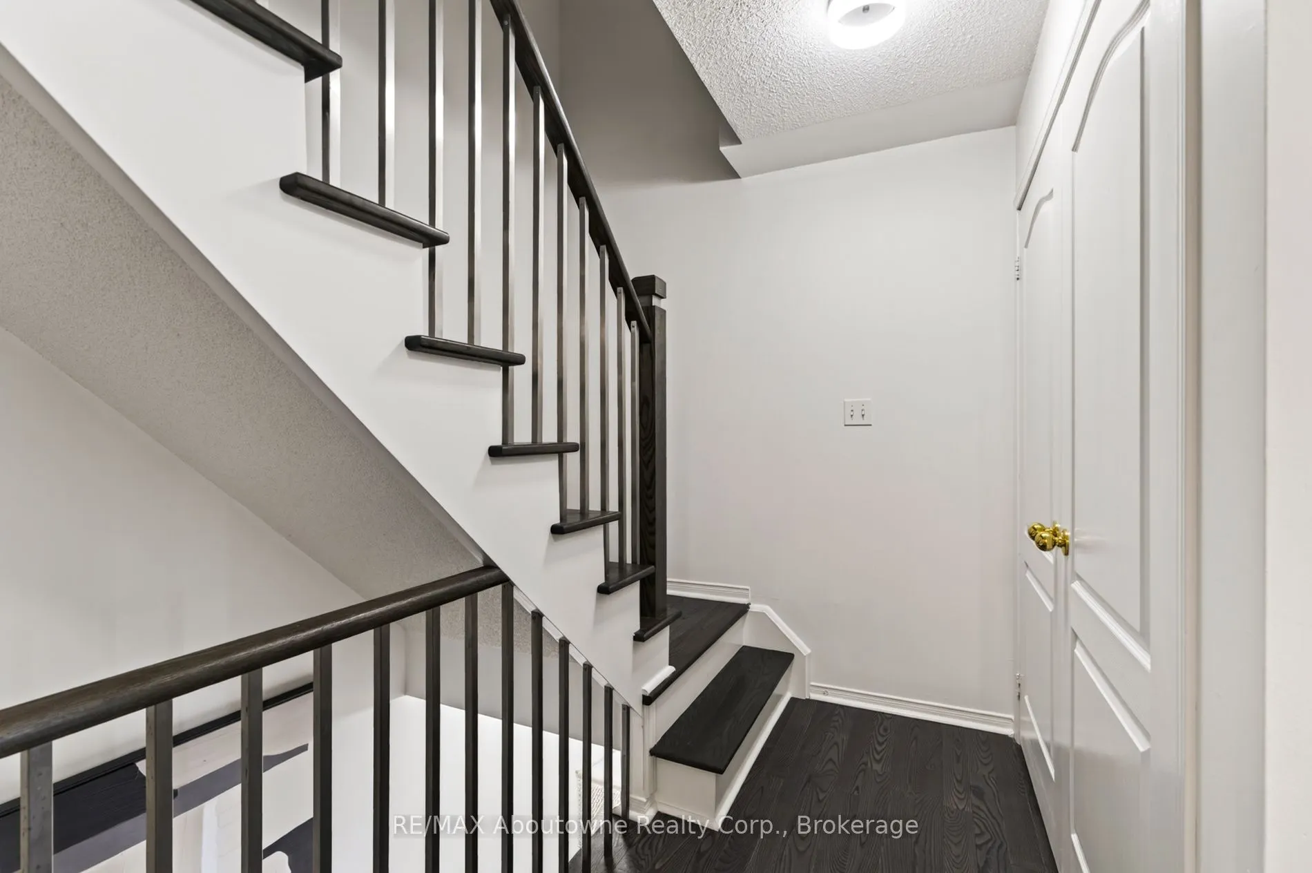 601 Shoreline Drive #156