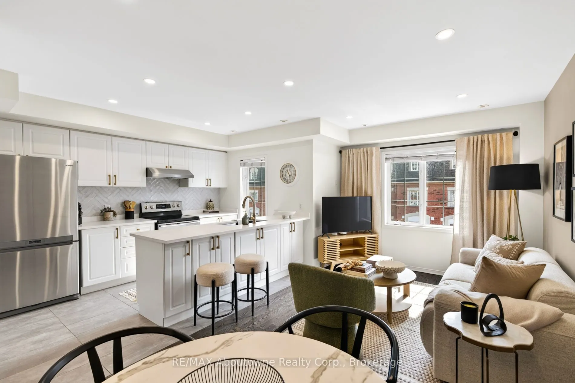 601 Shoreline Drive #156