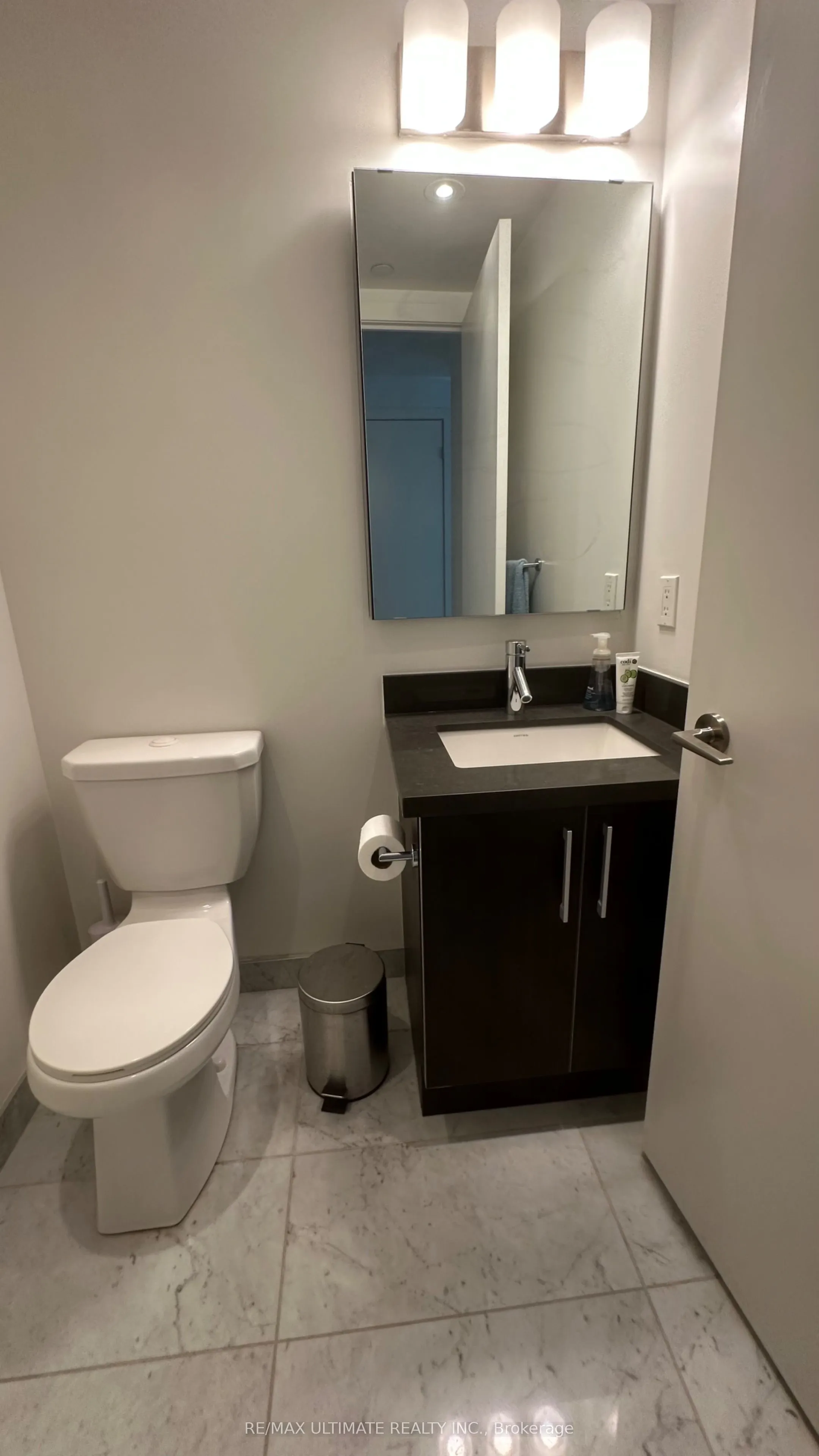 2212 Lake Shore Boulevard W #TH1