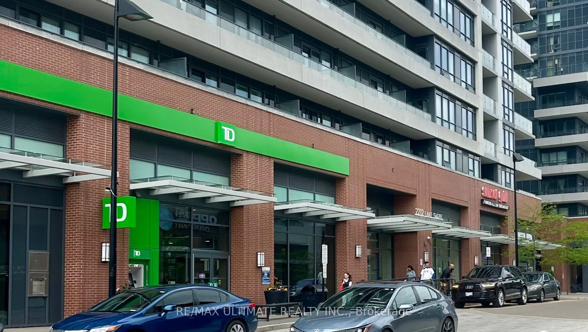 2212 Lake Shore Boulevard W #TH1