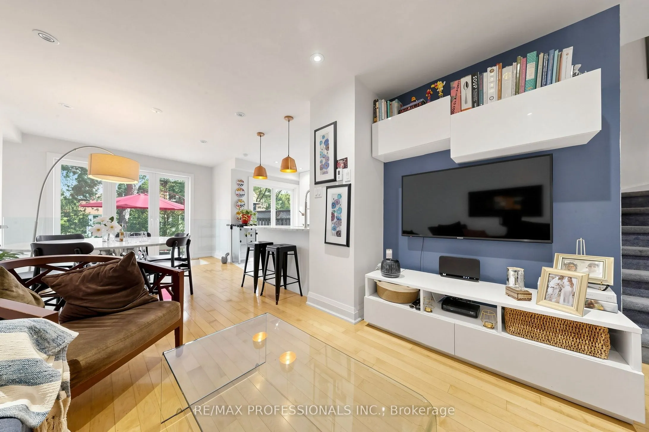 1064 Queen Street W #15A