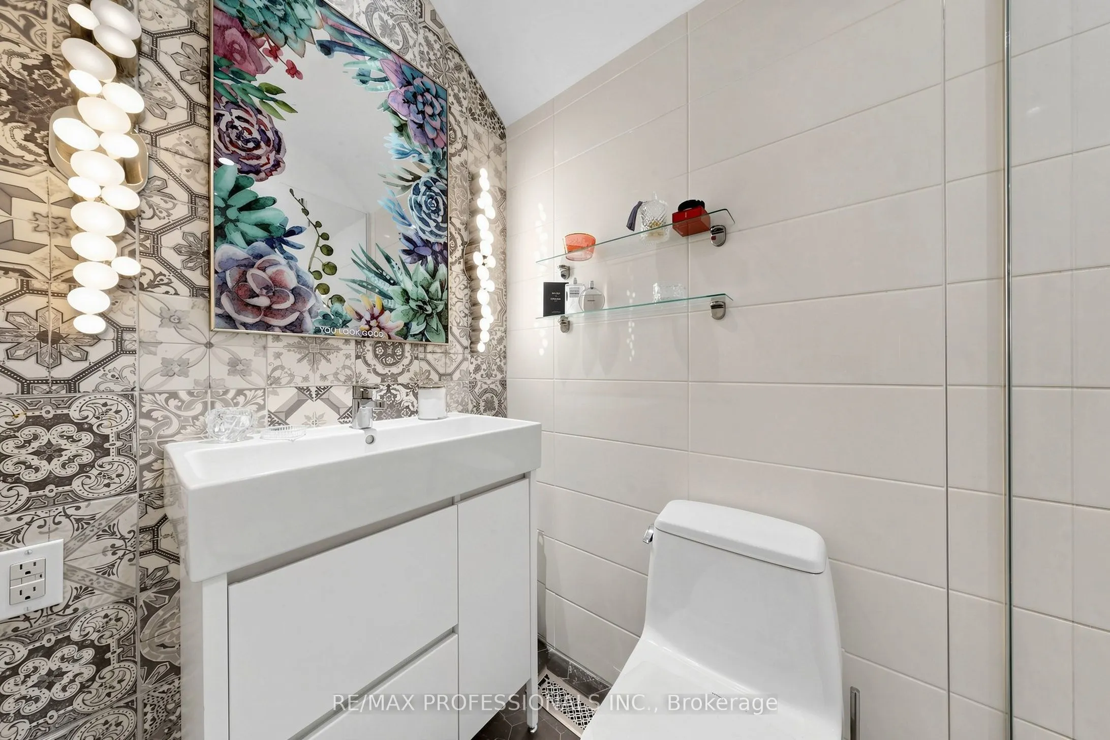 1064 Queen Street W #15A