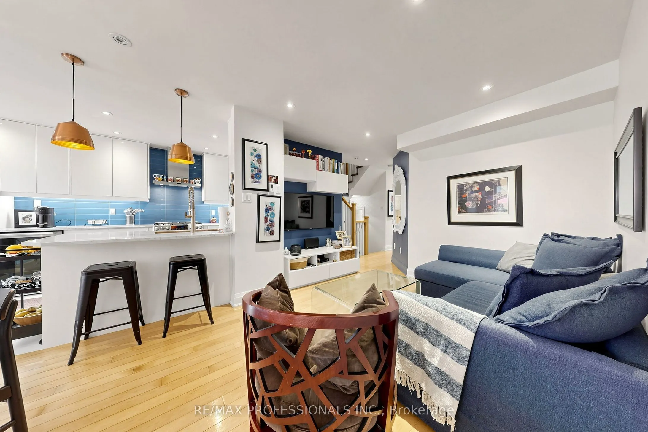 1064 Queen Street W #15A