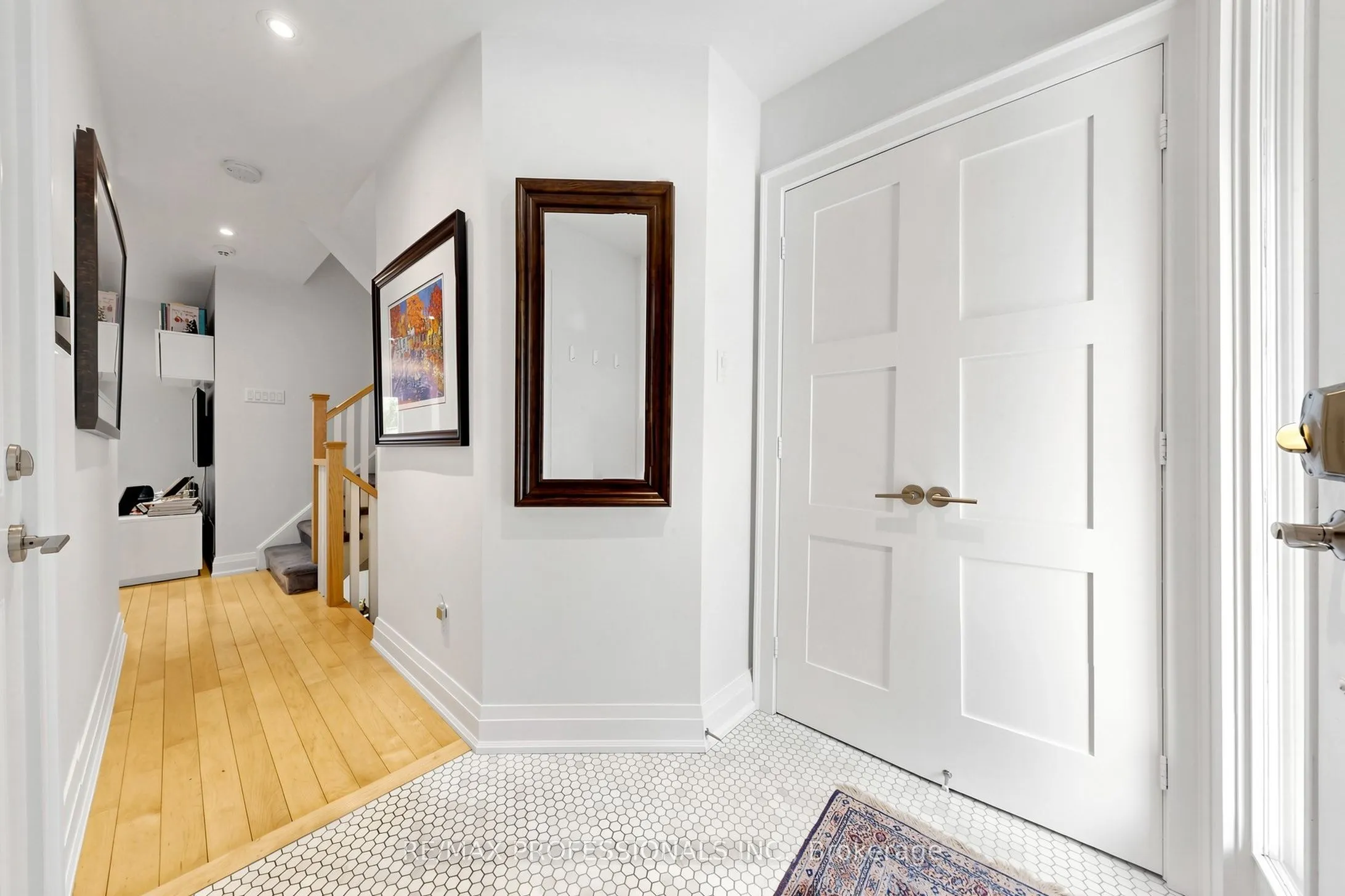 1064 Queen Street W #15A