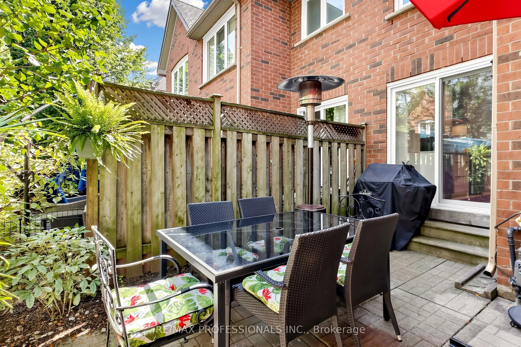 1064 Queen Street W #15A