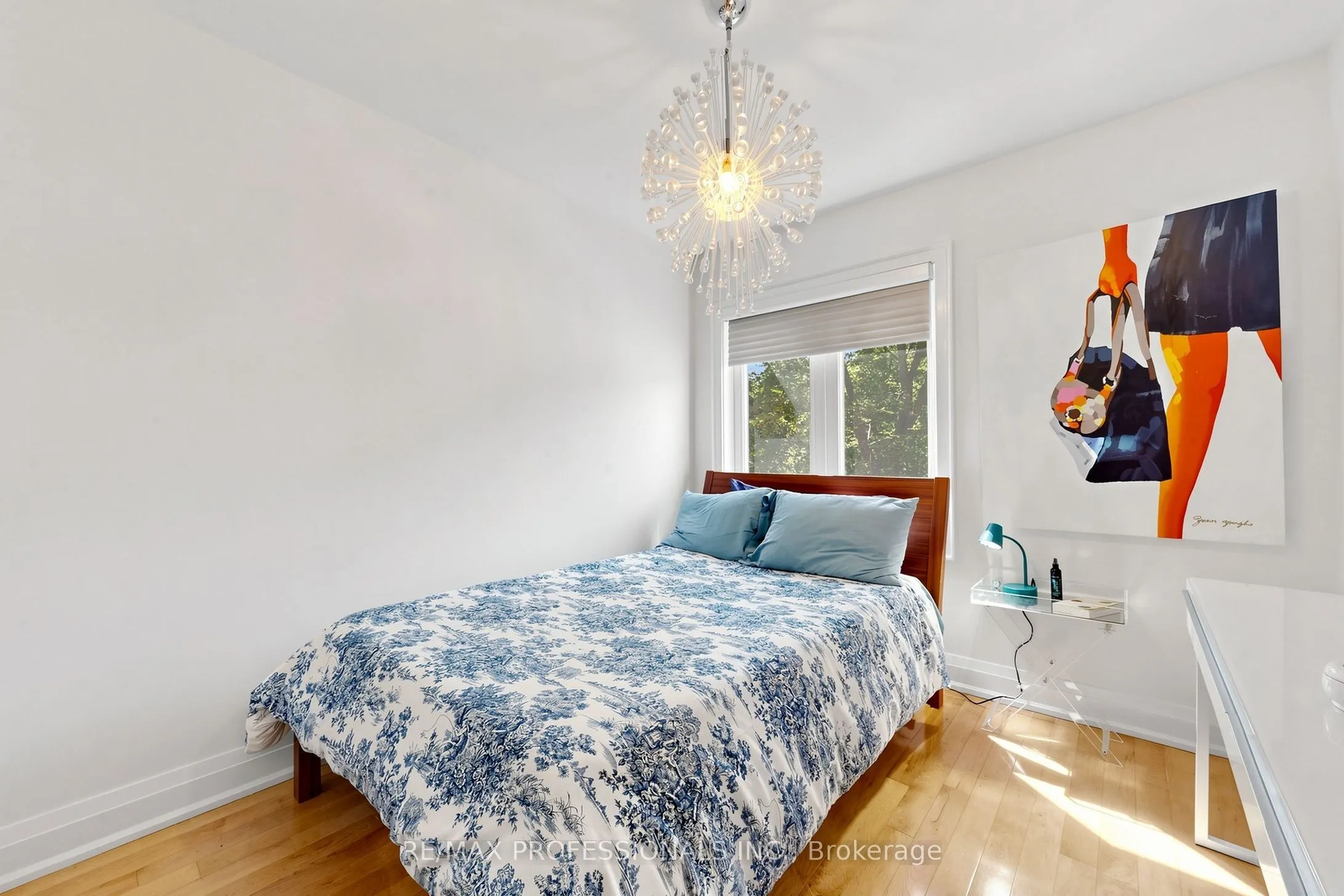 1064 Queen Street W #15A