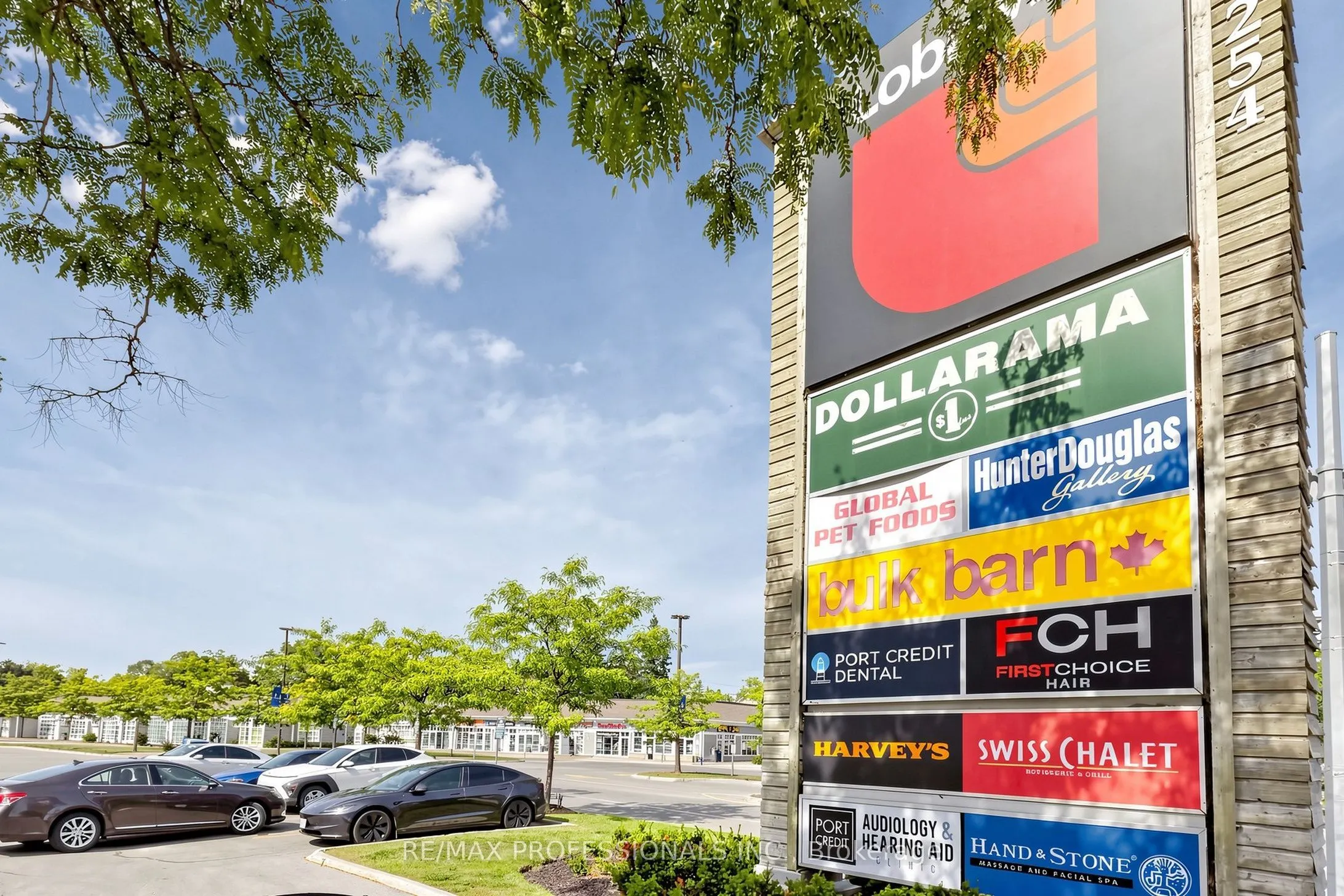 1064 Queen Street W #15A