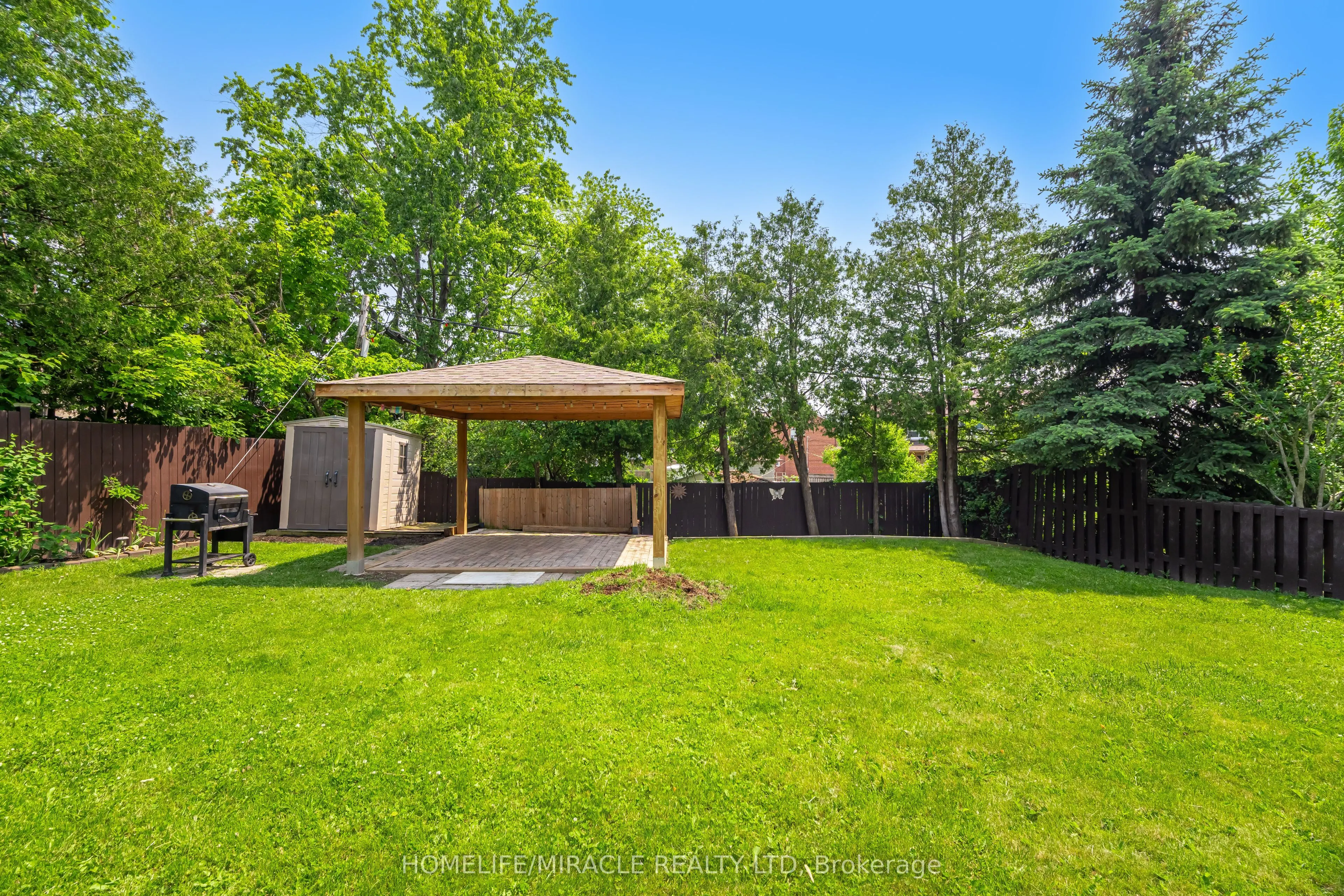 41 Bradstock Road