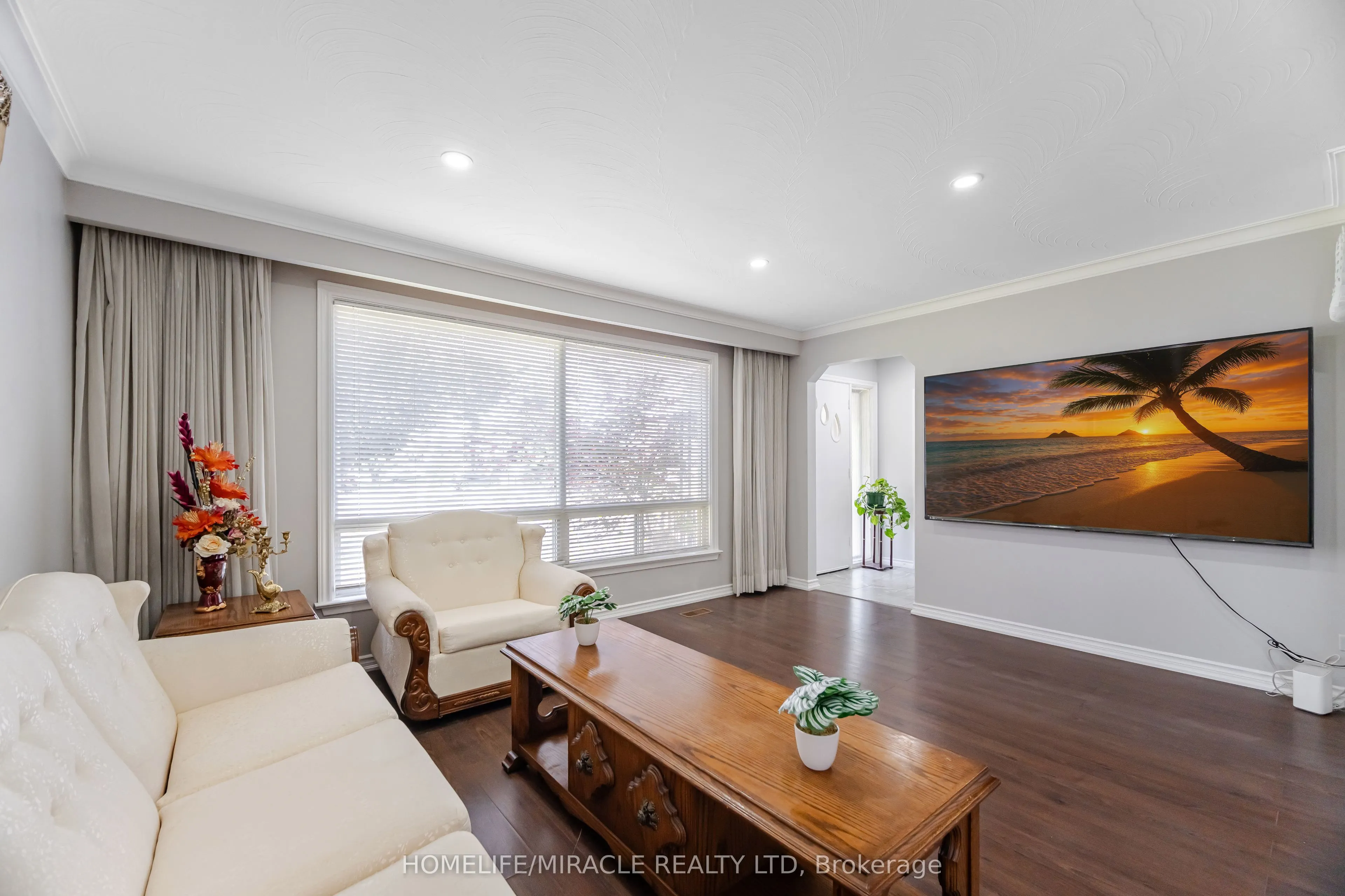 41 Bradstock Road