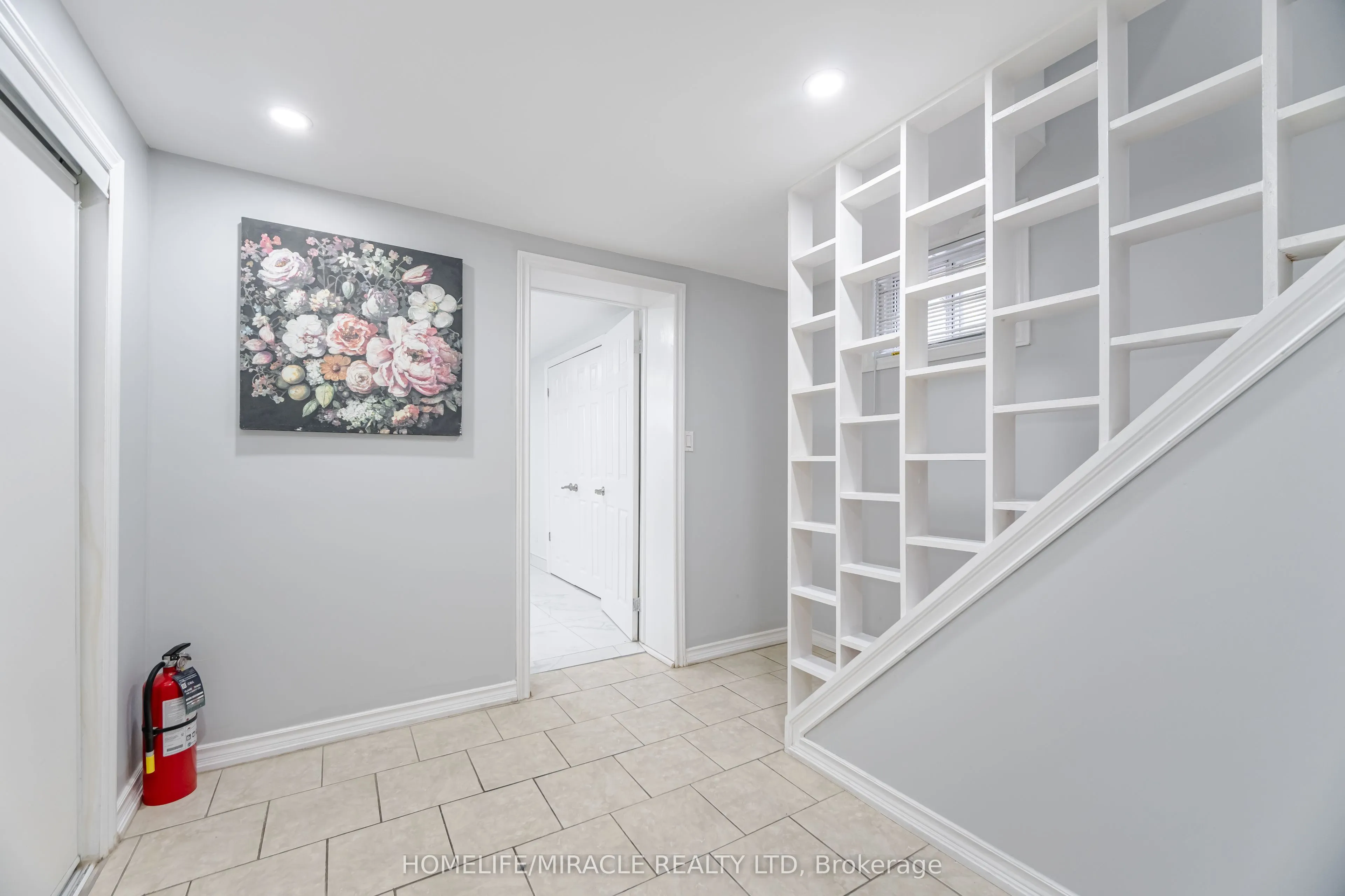 41 Bradstock Road
