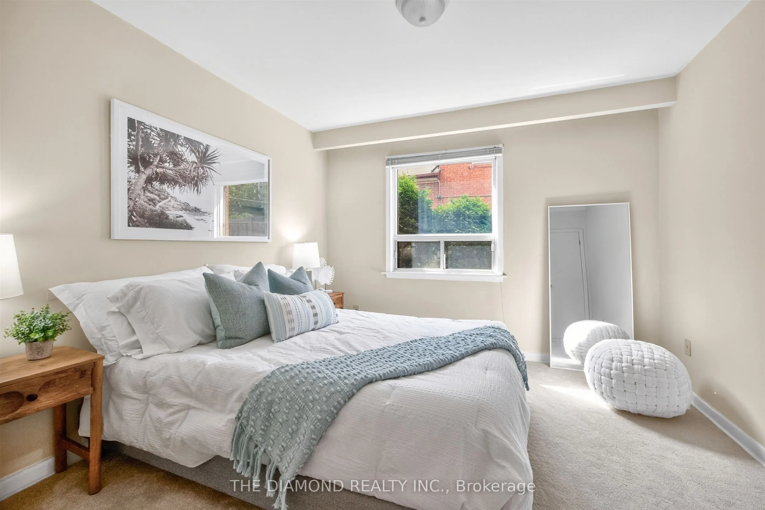 11 Swordbill Drive