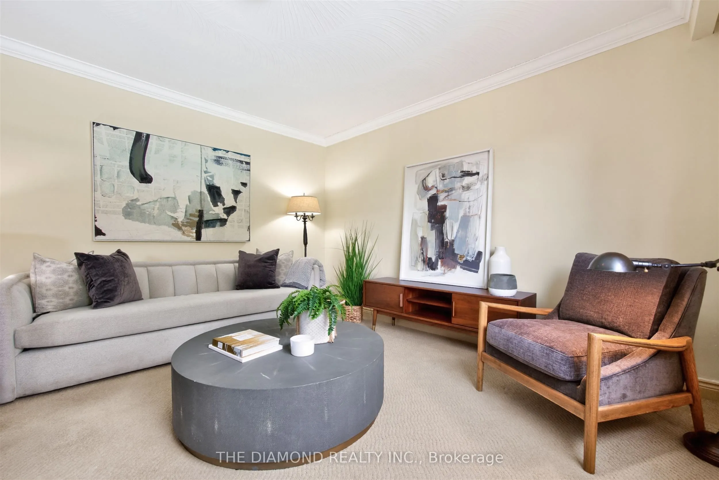 11 Swordbill Drive