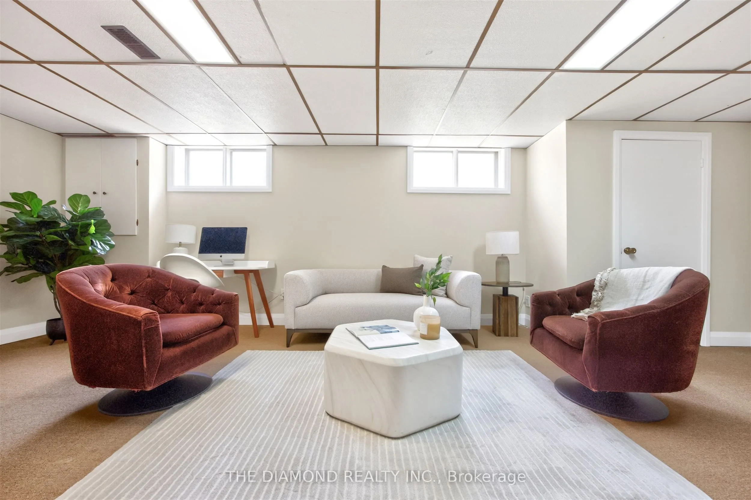 11 Swordbill Drive