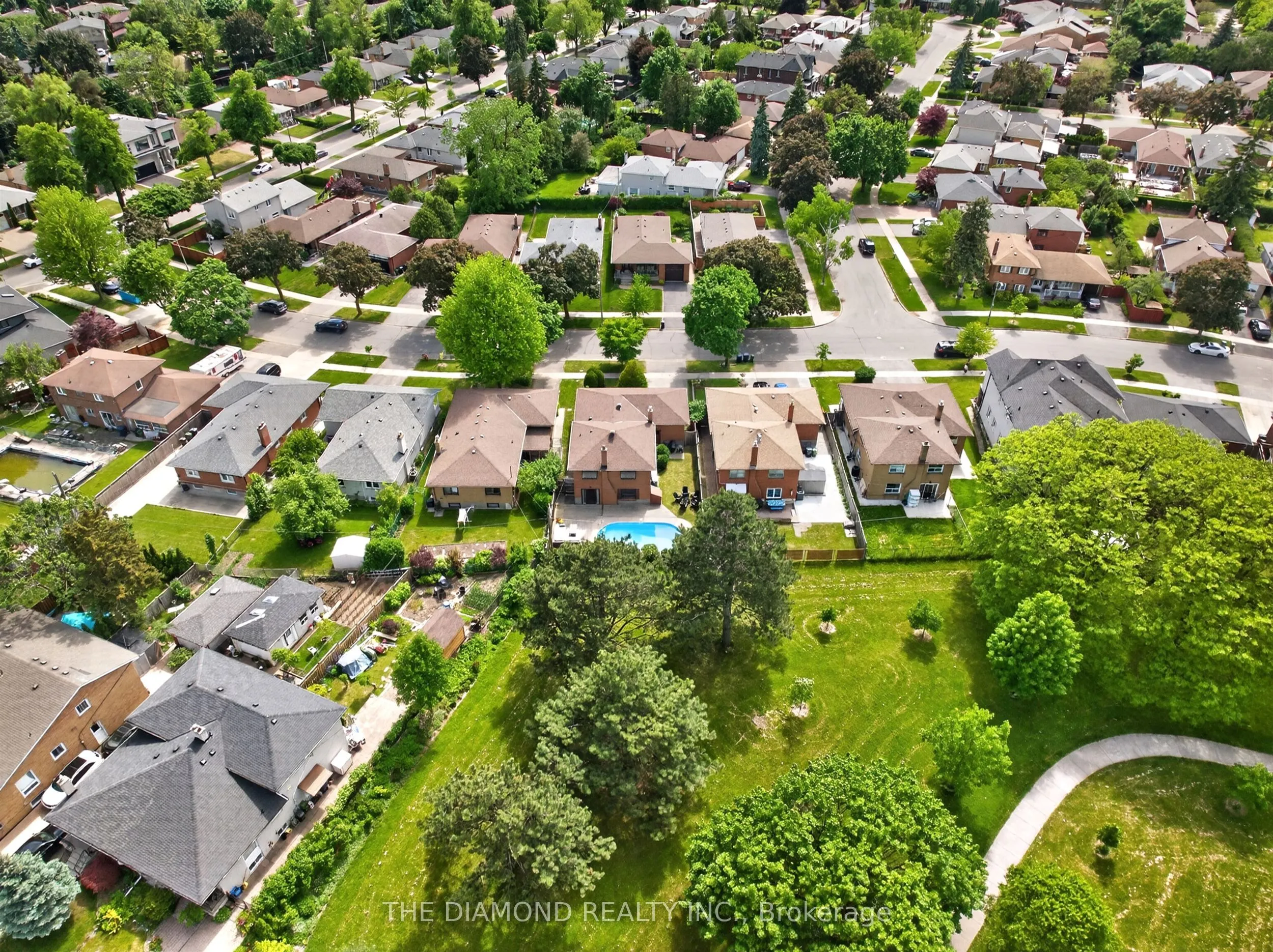 11 Swordbill Drive