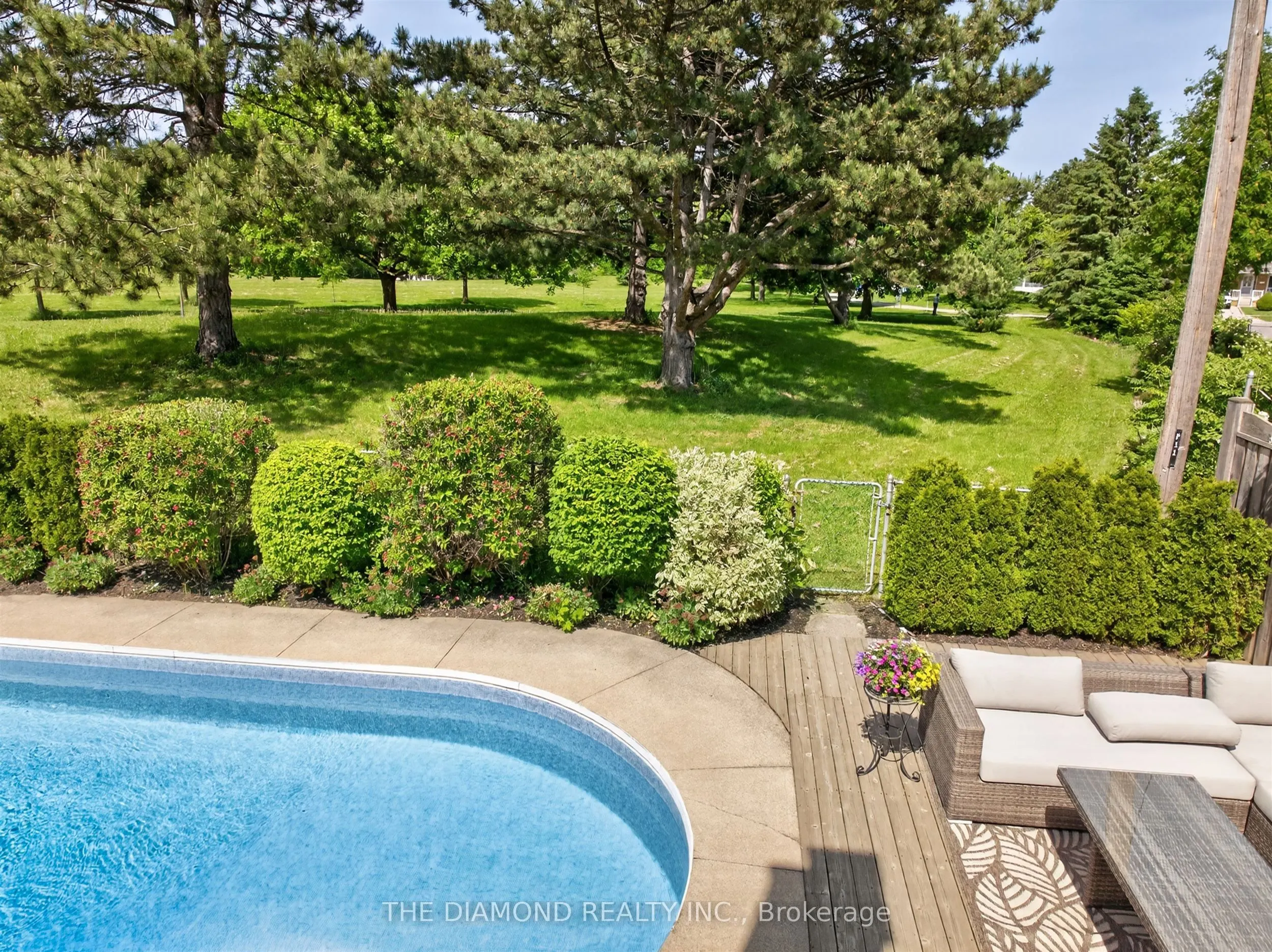 11 Swordbill Drive