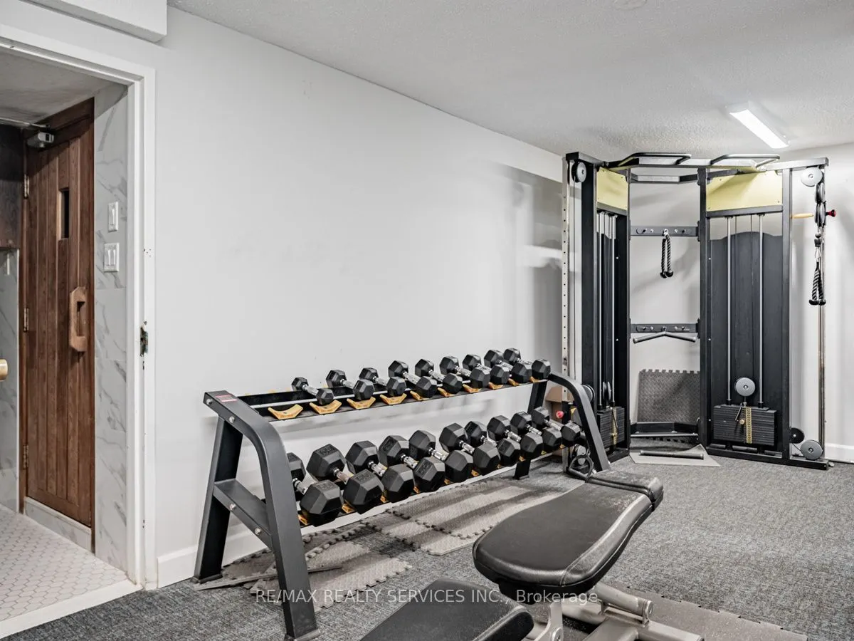 3590 Kaneff Crescent #1108