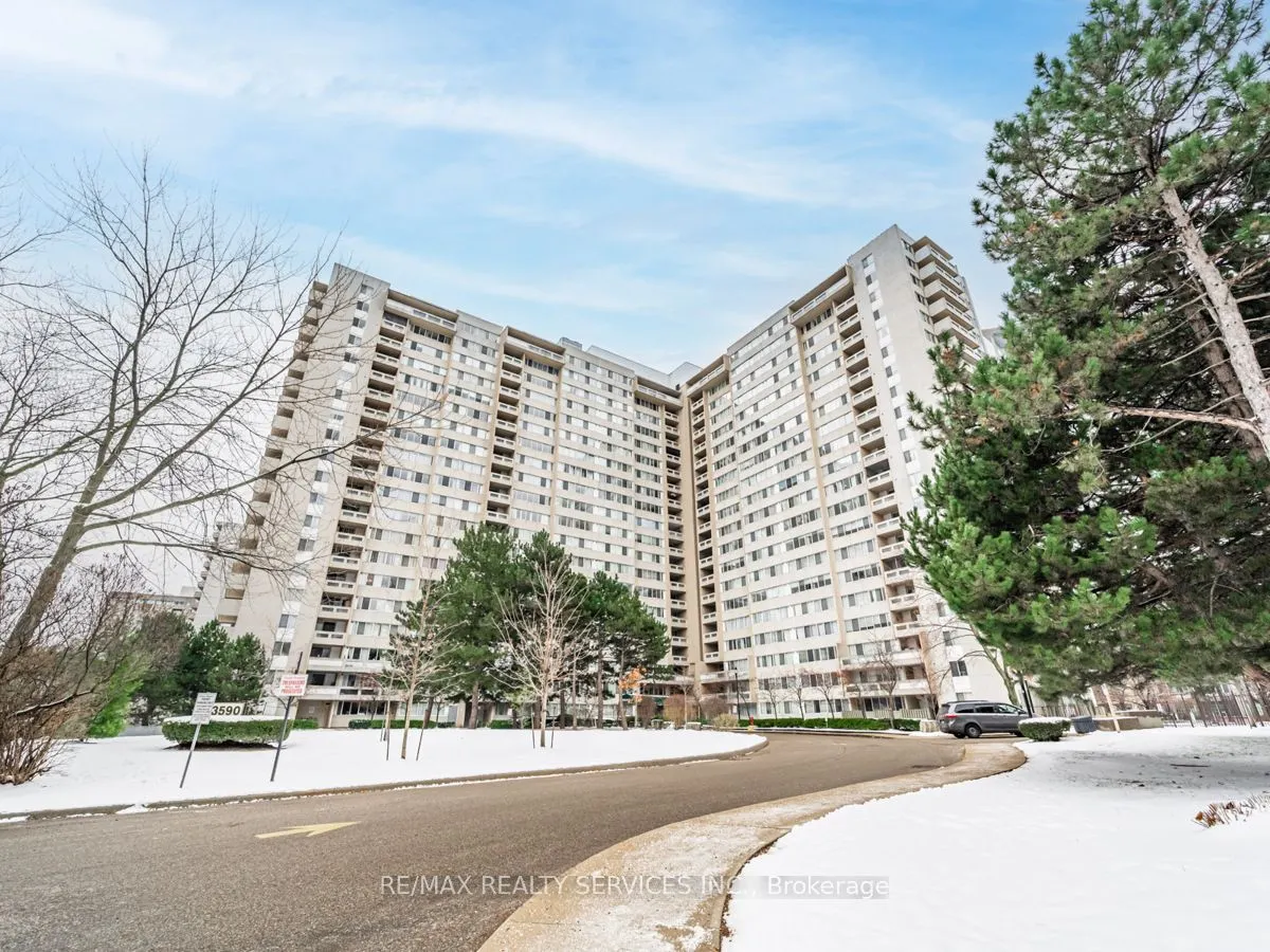 3590 Kaneff Crescent #1108