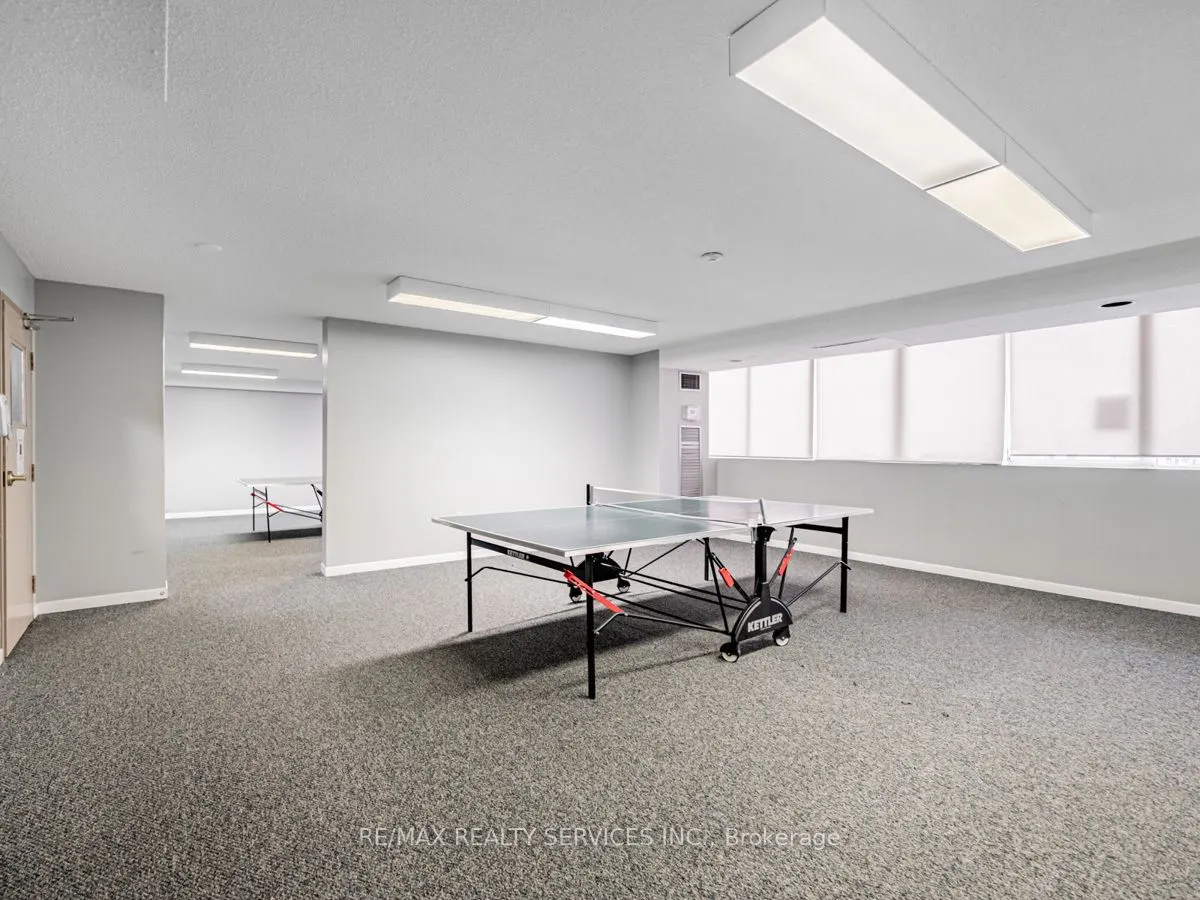 3590 Kaneff Crescent #1108