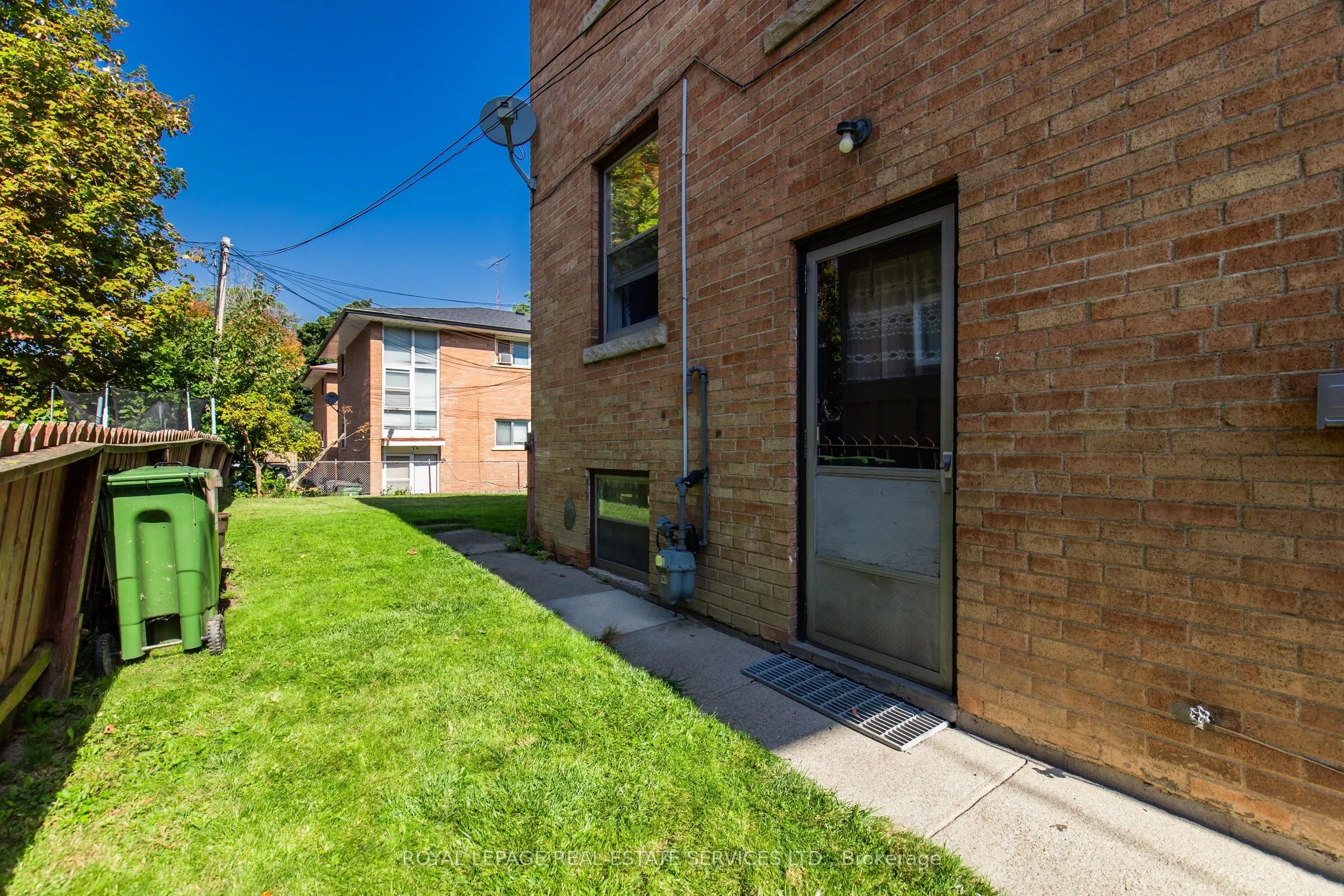 20 Park Boulevard #Basement Apartment