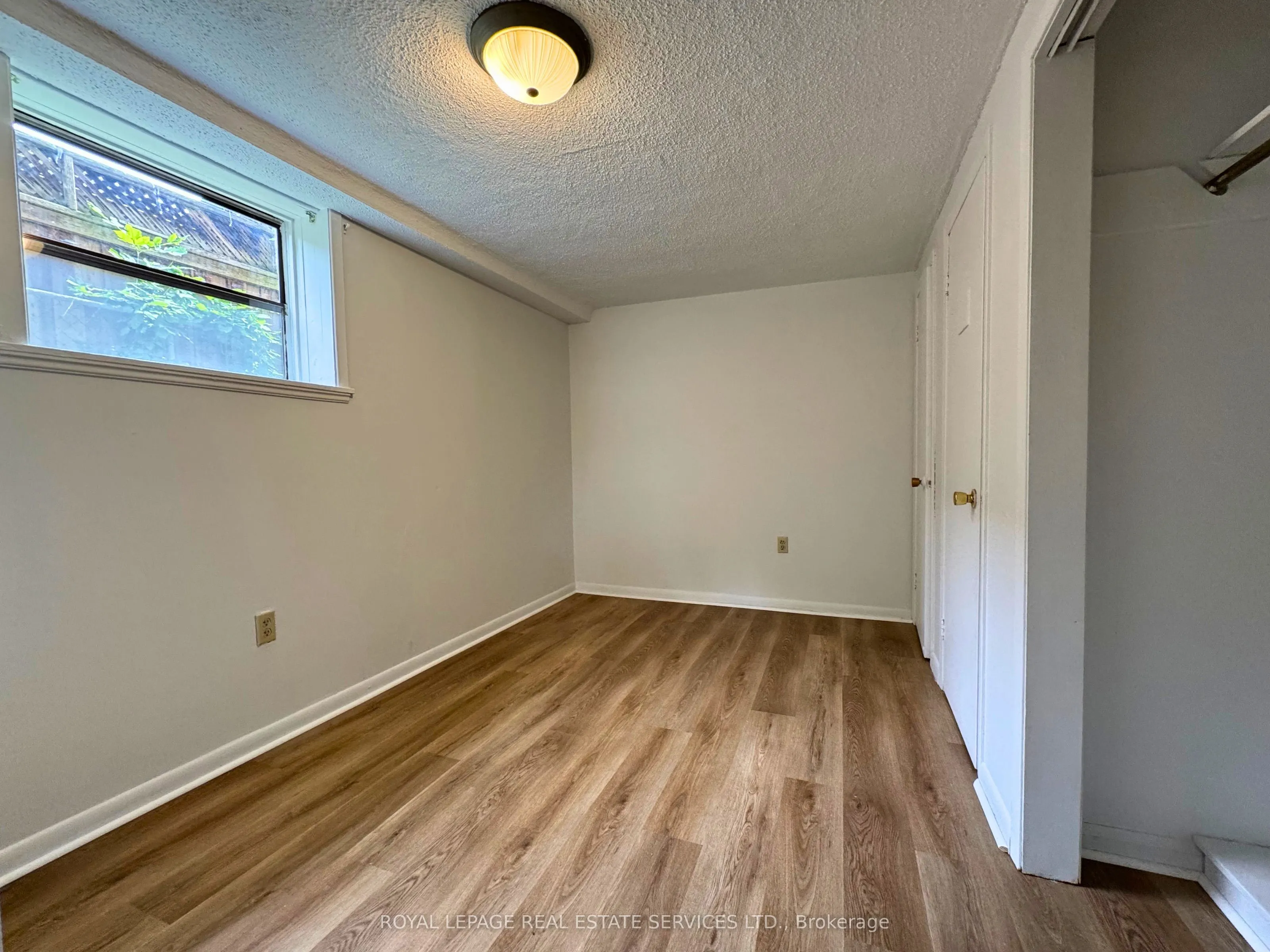 20 Park Boulevard #Basement Apartment