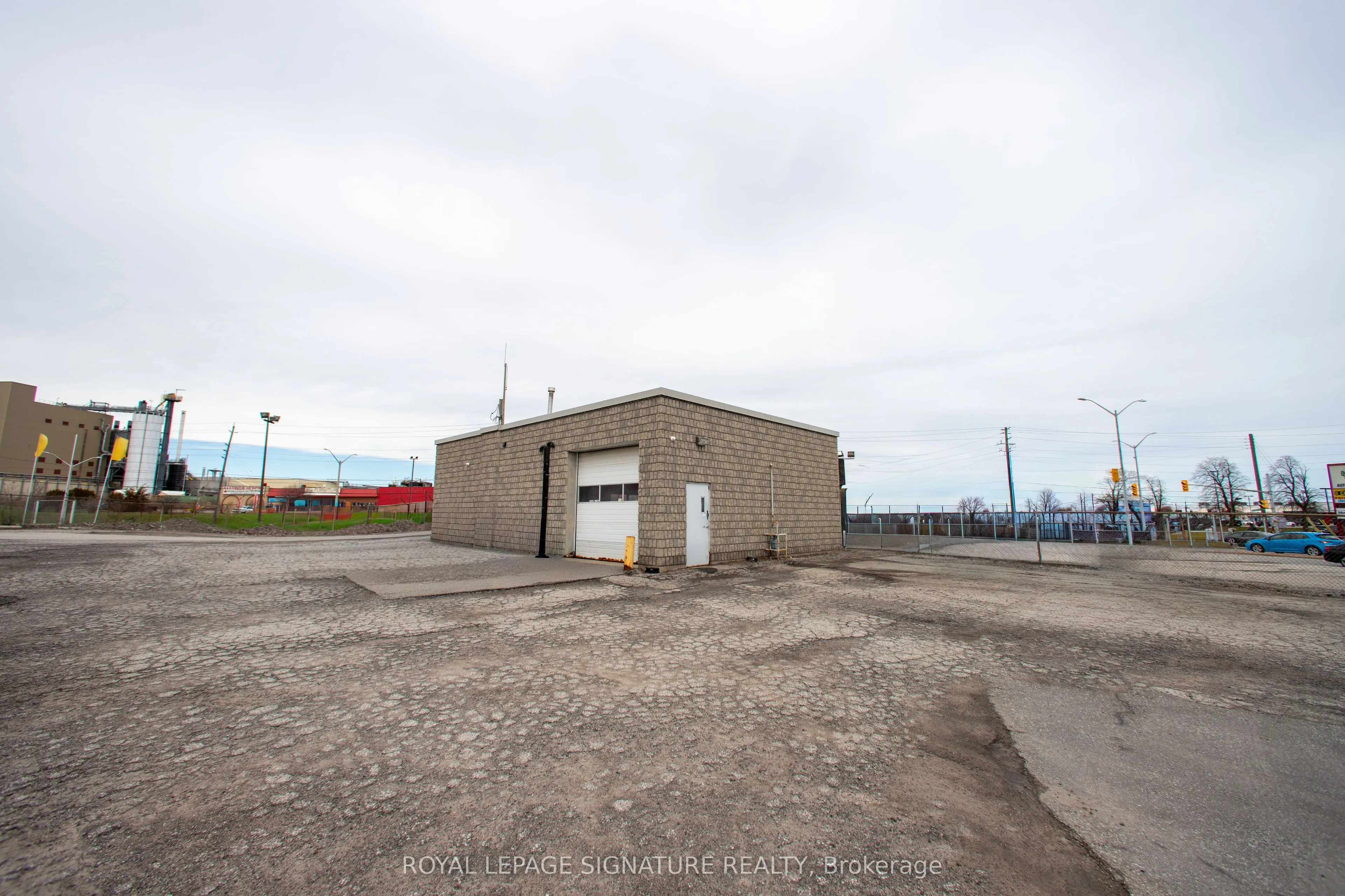 73 Kennedy Road S
