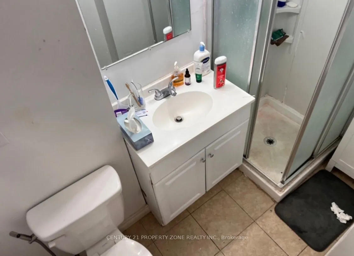 6 Roehampton Crescent W #Basement