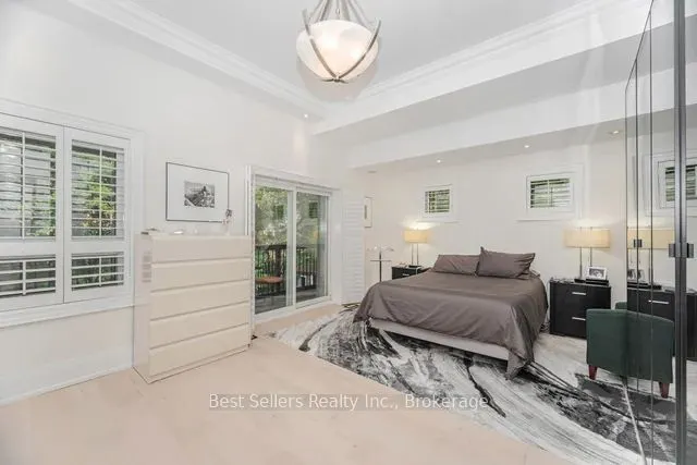 1595 Calverton Court