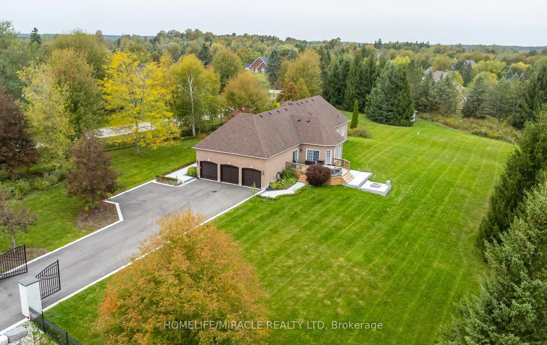 11045 Inglis Drive