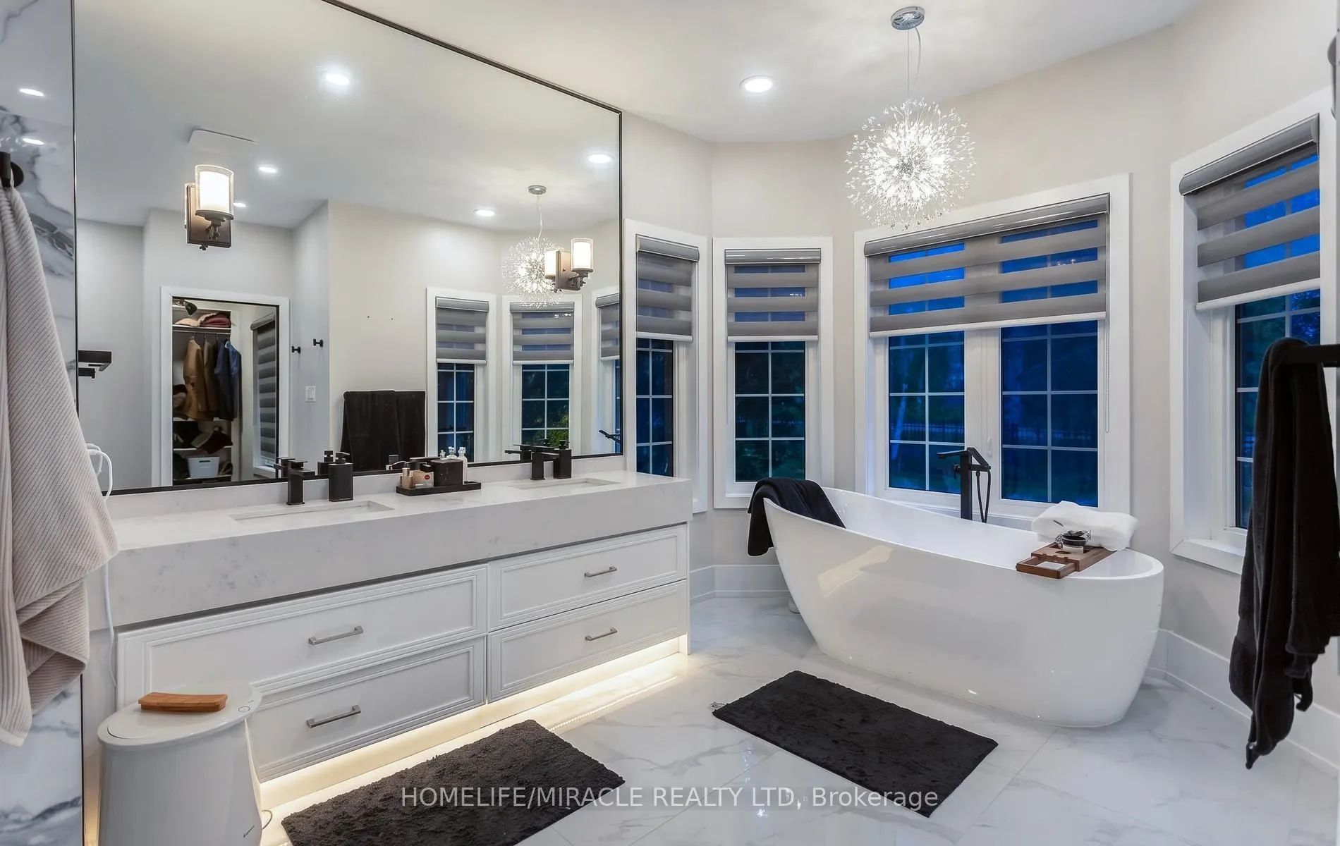 11045 Inglis Drive