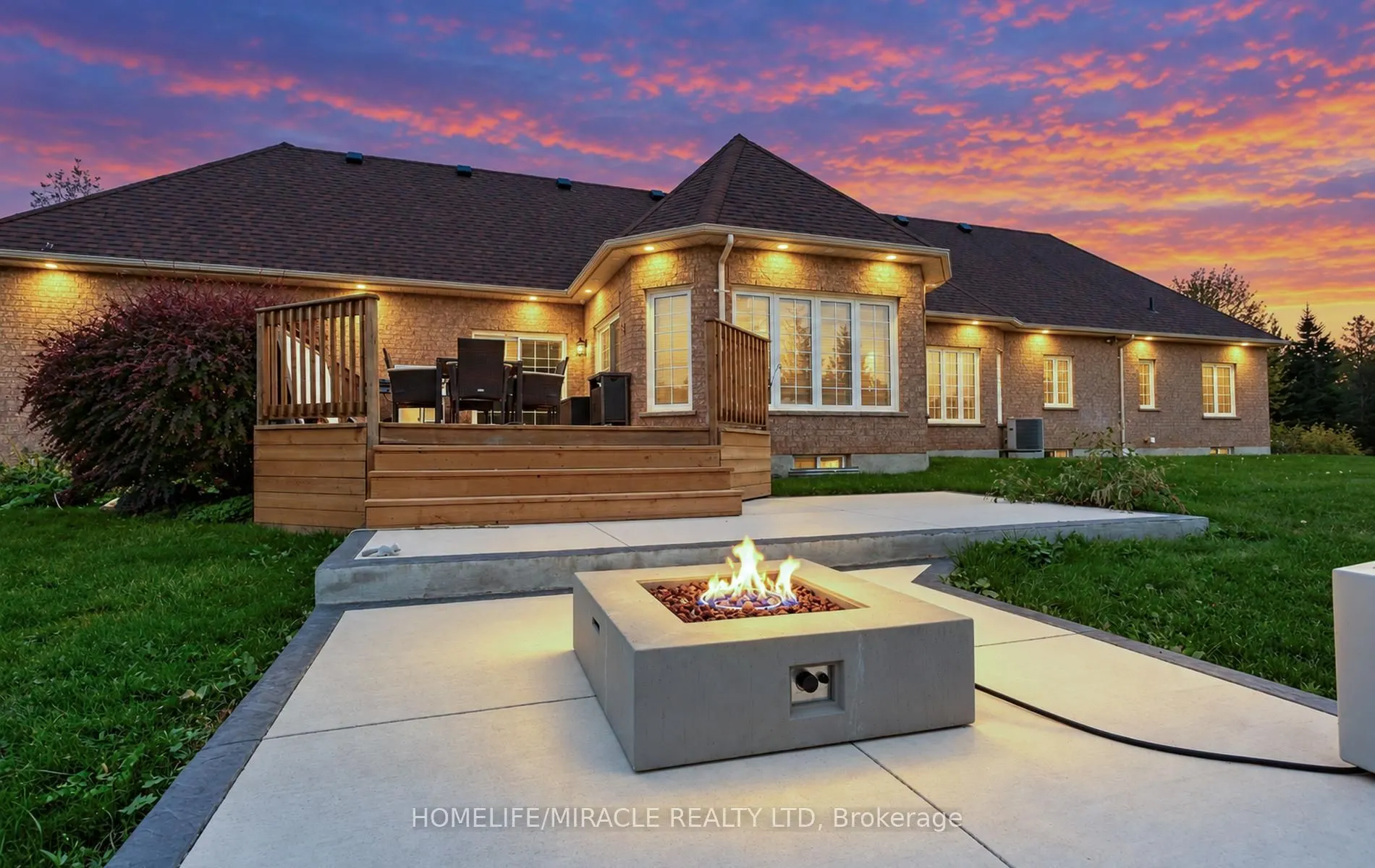 11045 Inglis Drive