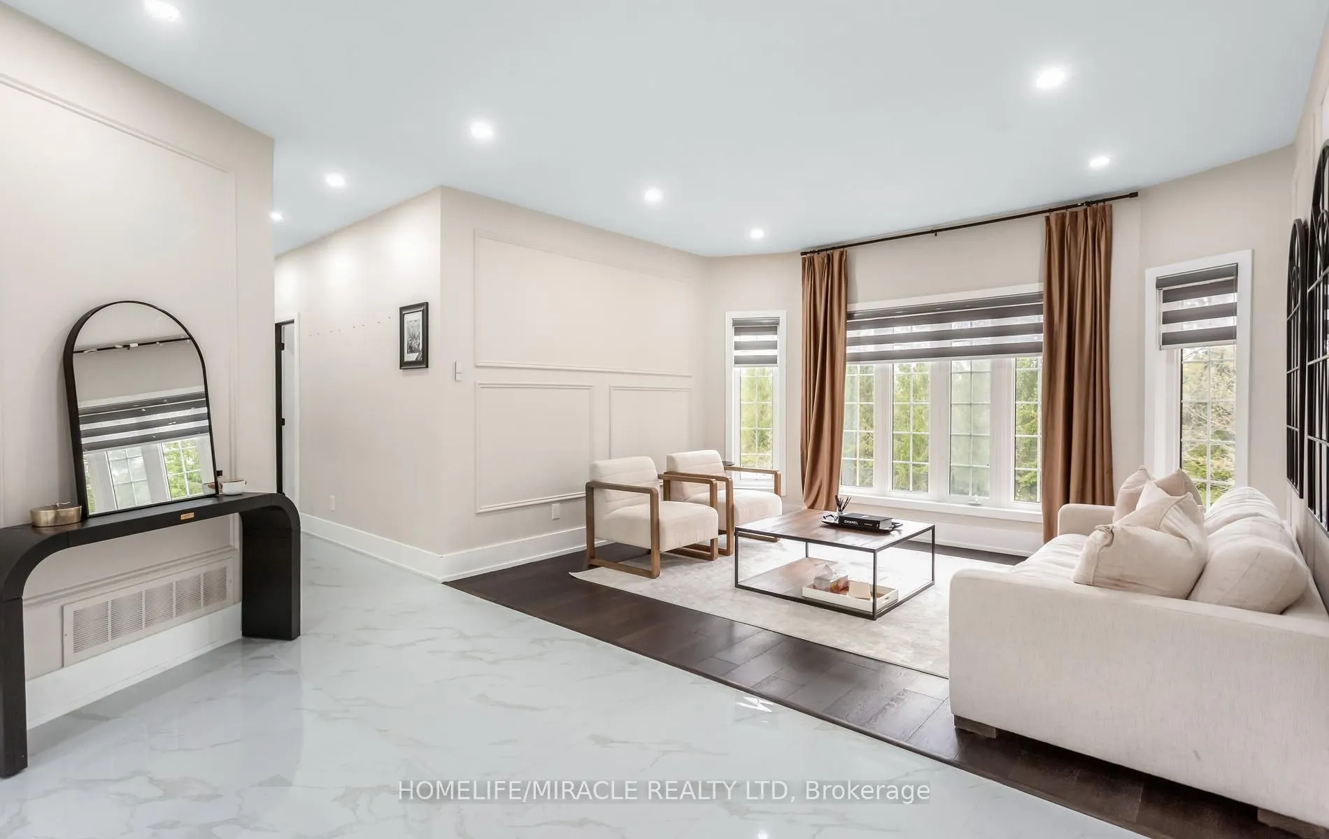11045 Inglis Drive
