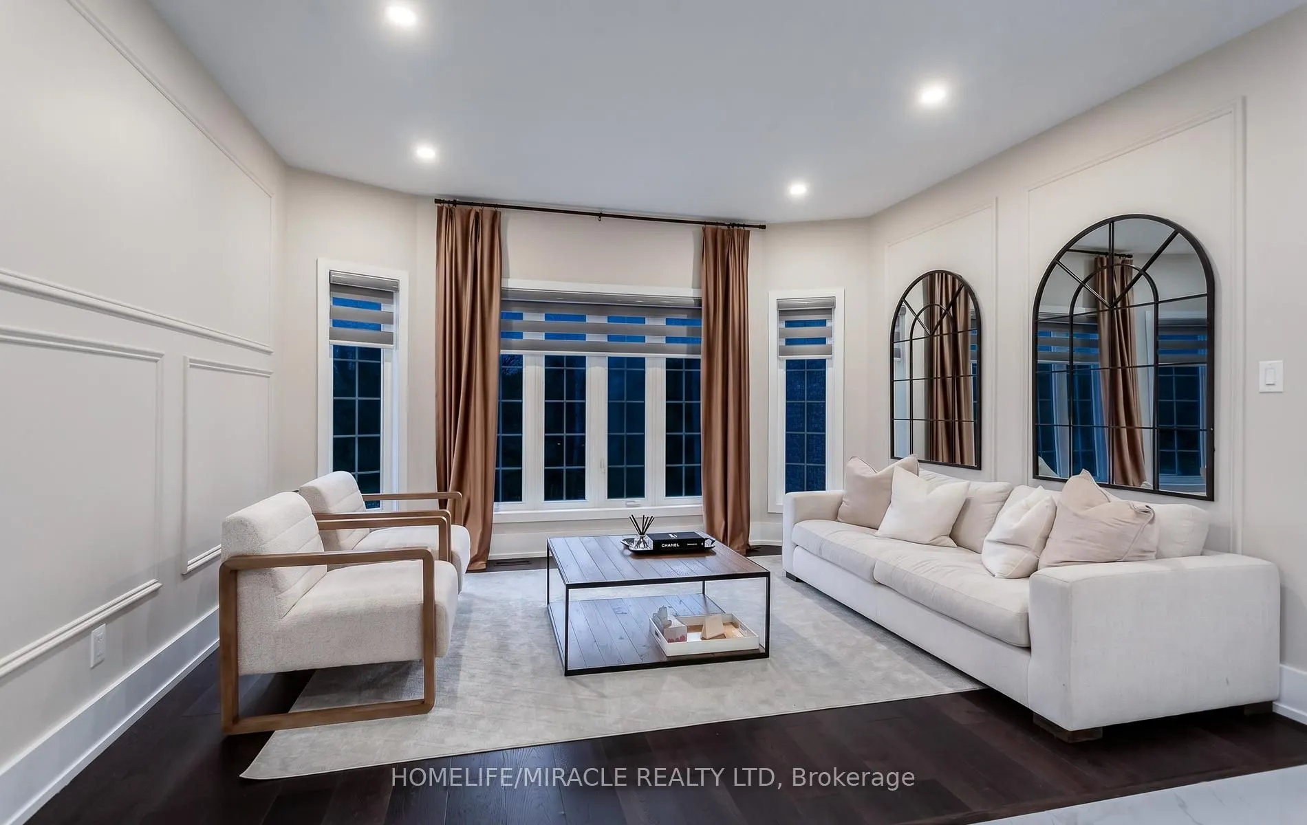 11045 Inglis Drive